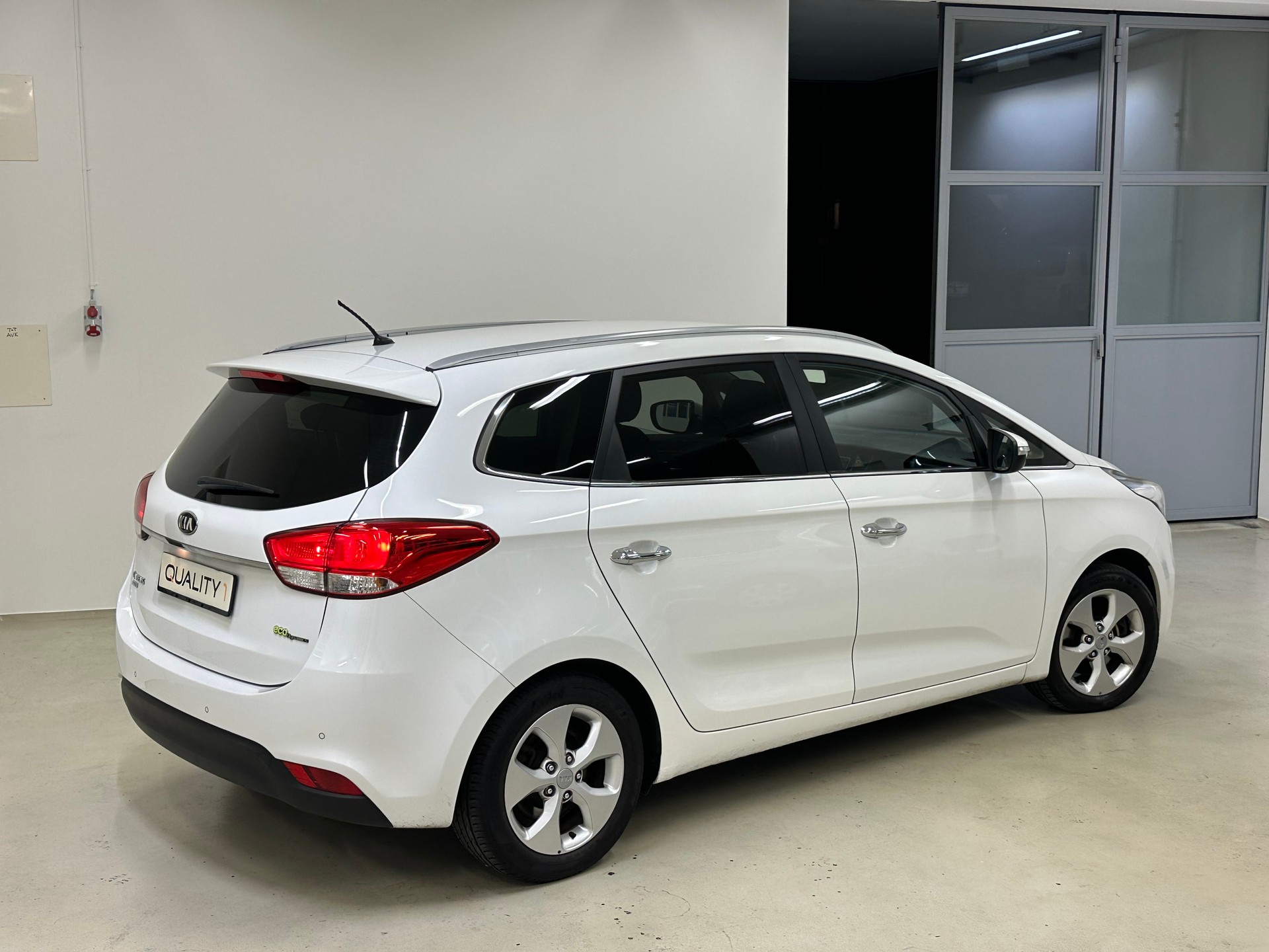 KIA Carens 1.6 GDI Trend-image-9