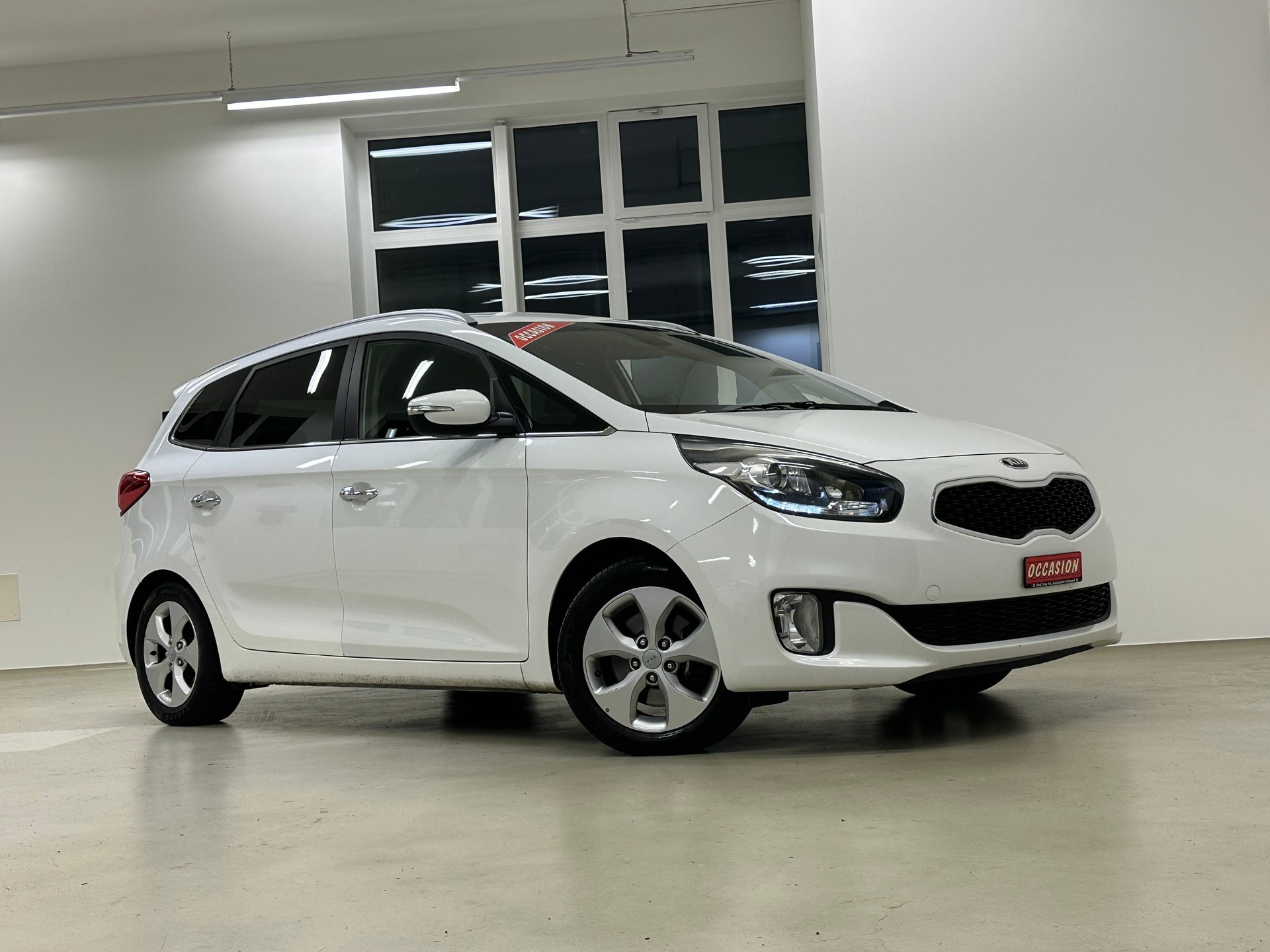 KIA Carens 1.6 GDI Trend-showroom-element-1