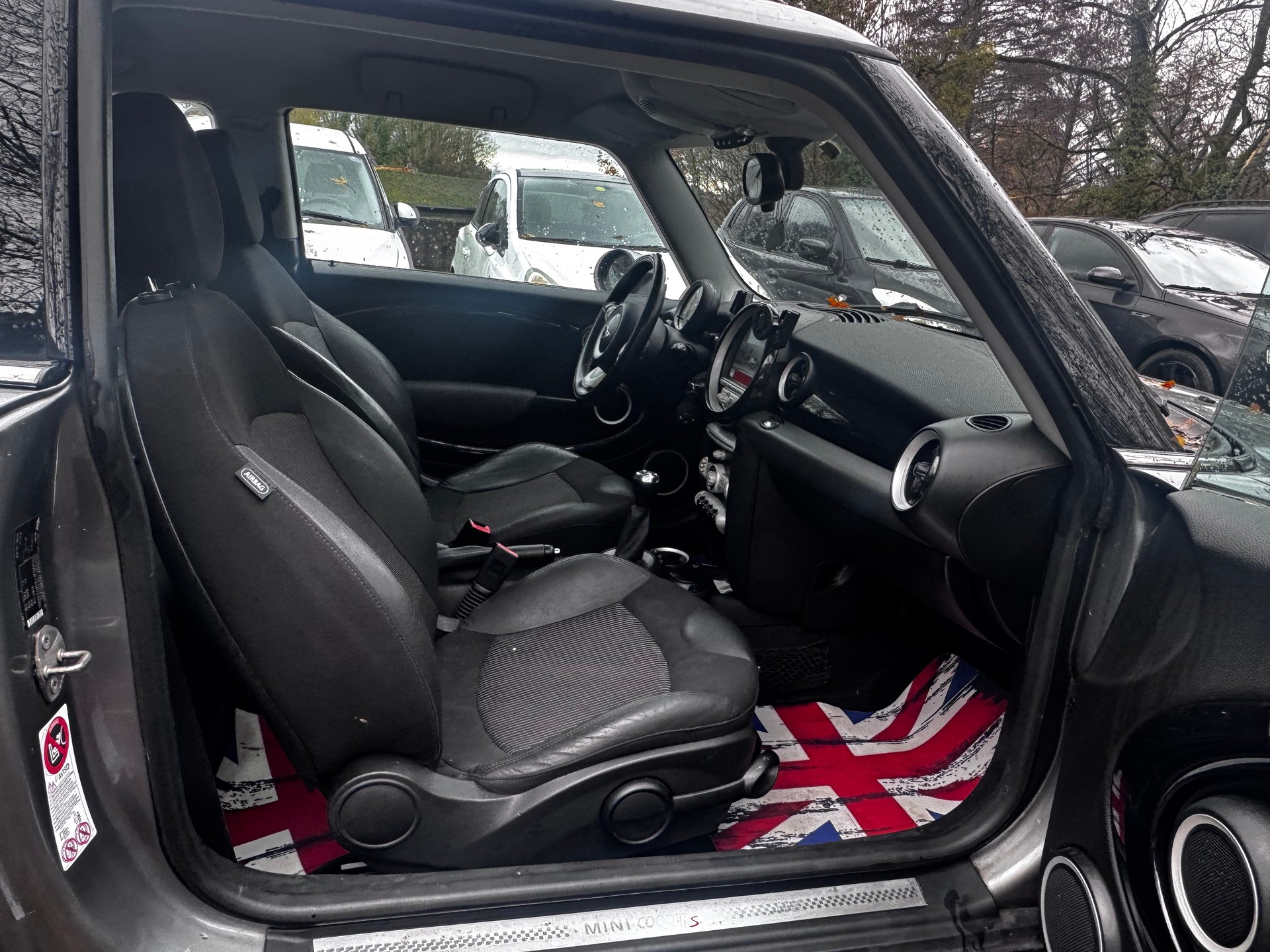MINI Cooper S-image-4