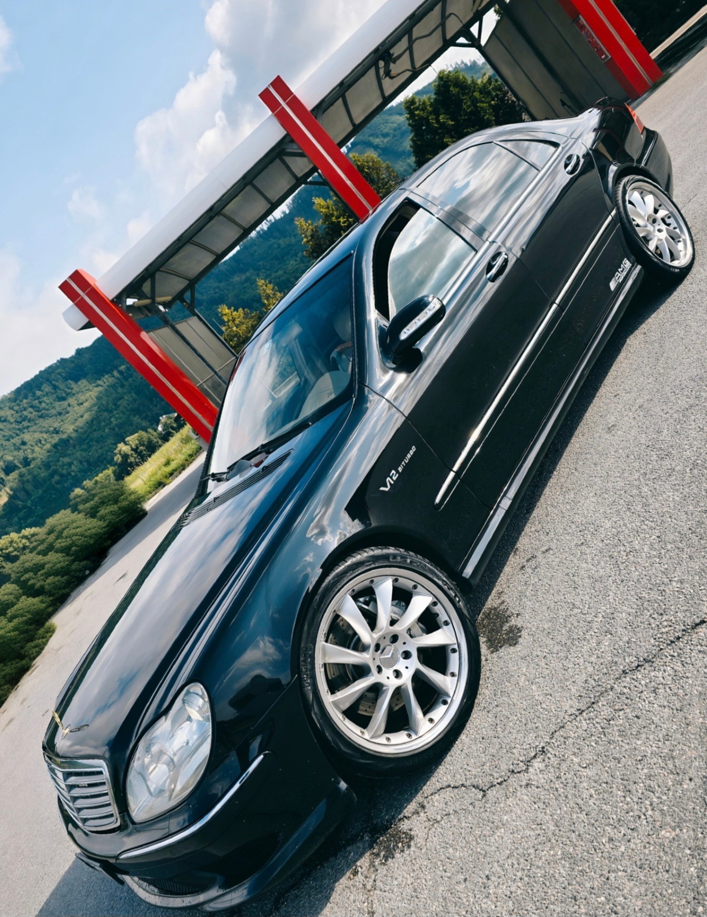 MERCEDES-BENZ V12 Biturbo AMG