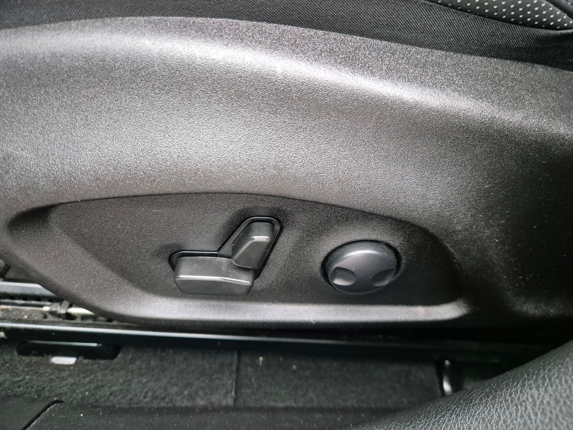 JEEP Renegade 1.3 T PHEV S Plus AWD-image-13
