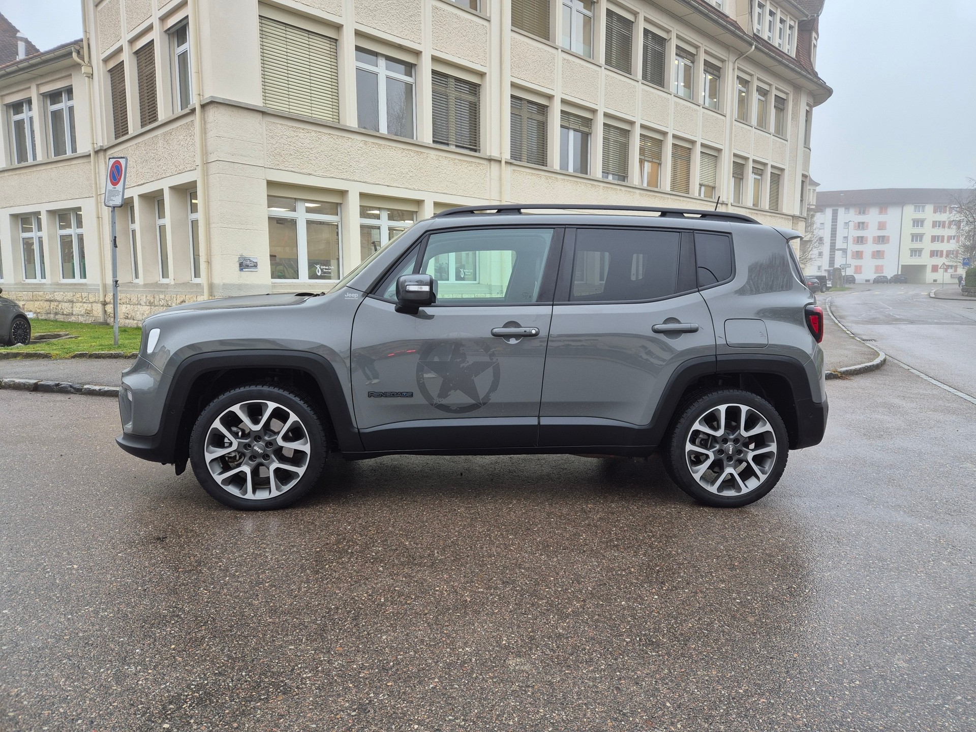 JEEP Renegade 1.3 T PHEV S Plus AWD-showroom-element-1