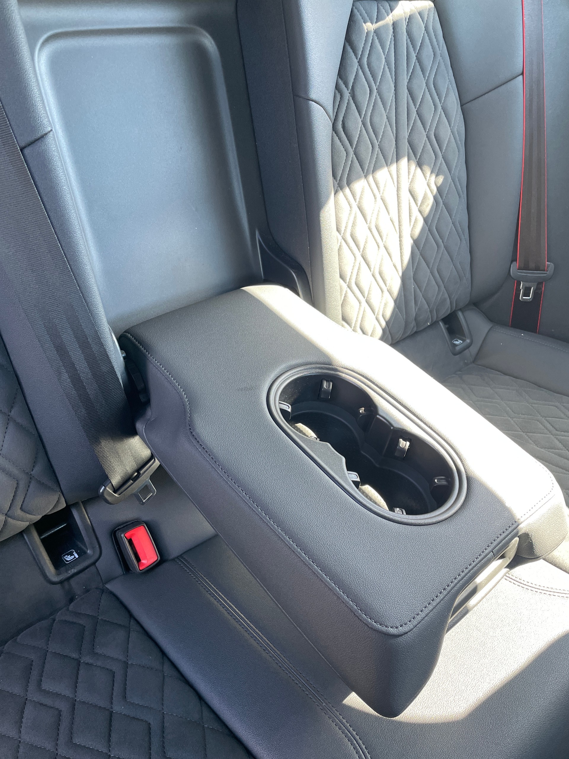 AUDI RS3 SB 2.5 TSI quattro-image-16