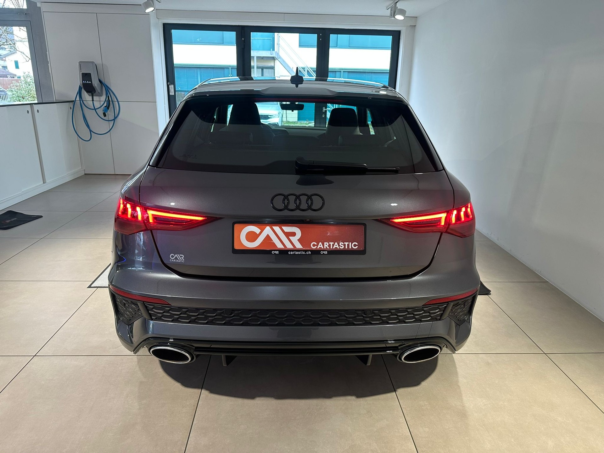 AUDI RS3 SB 2.5 TSI quattro-showroom-element-3
