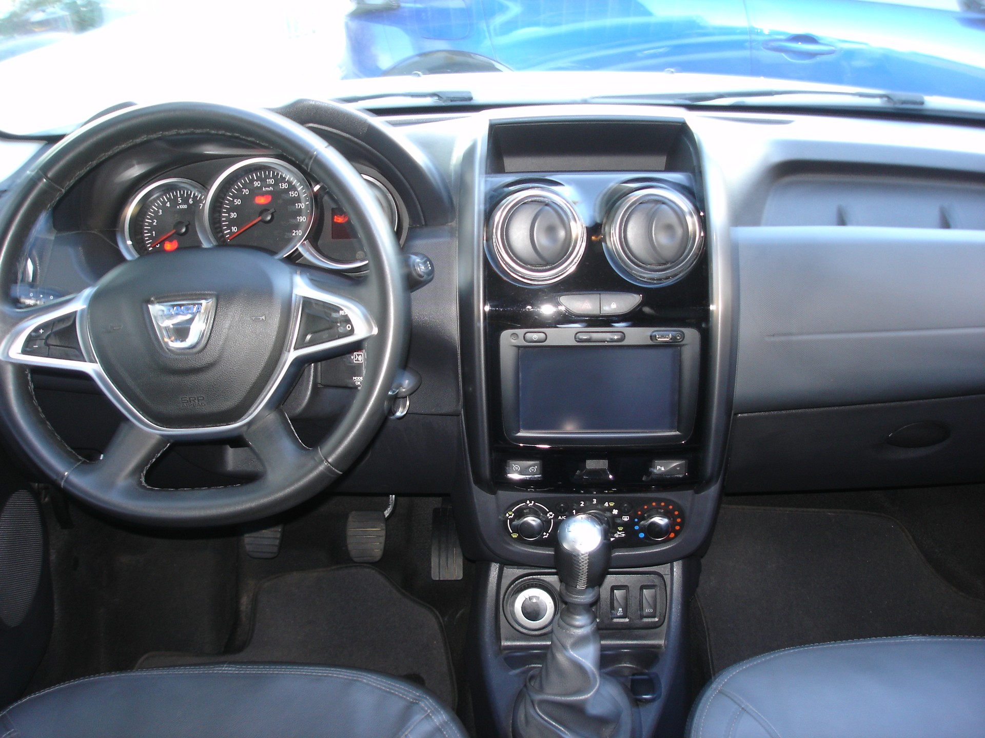 DACIA Duster 1.2 T Privilège 4x4-image-10