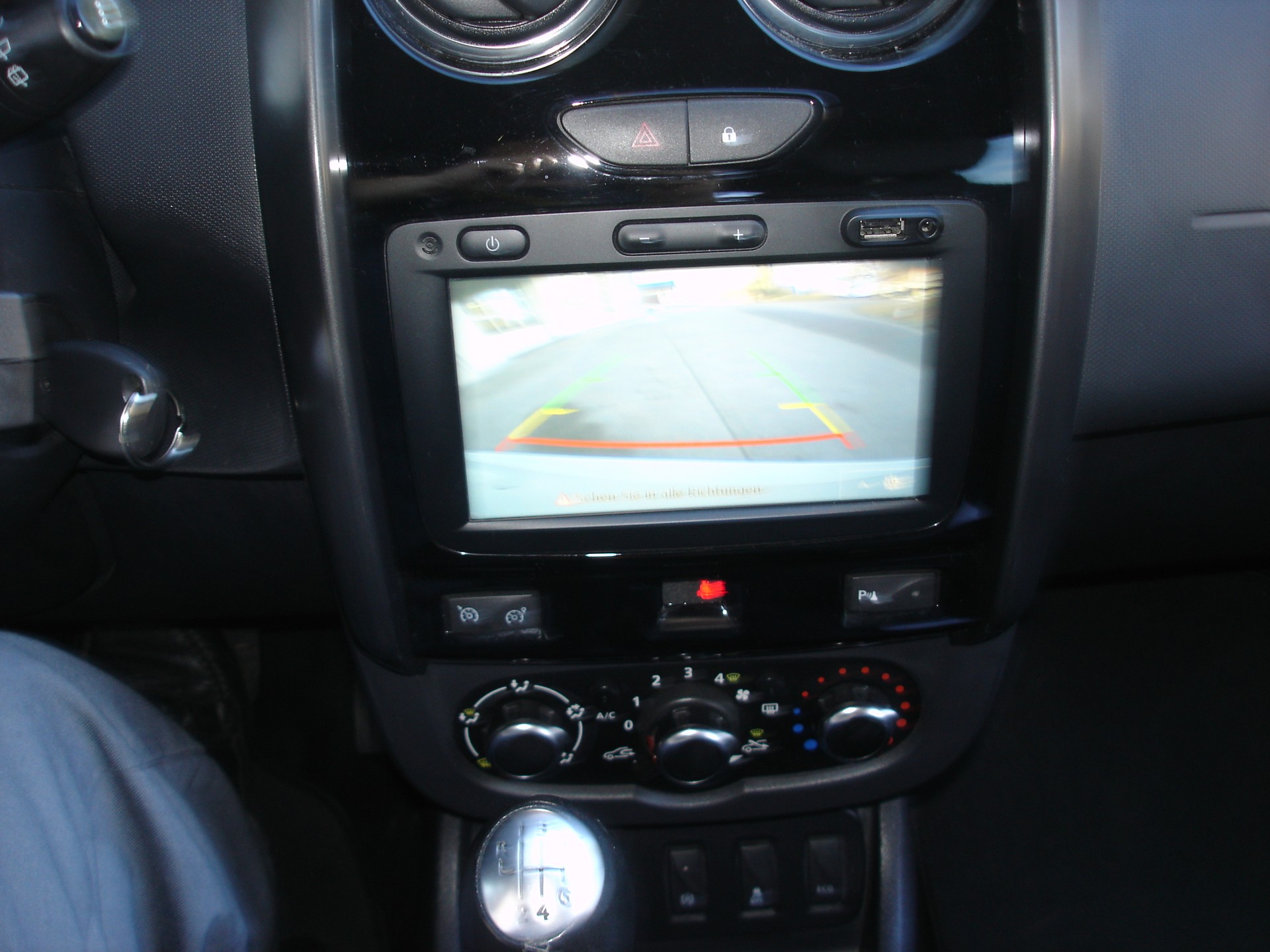 DACIA Duster 1.2 T Privilège 4x4-image-13