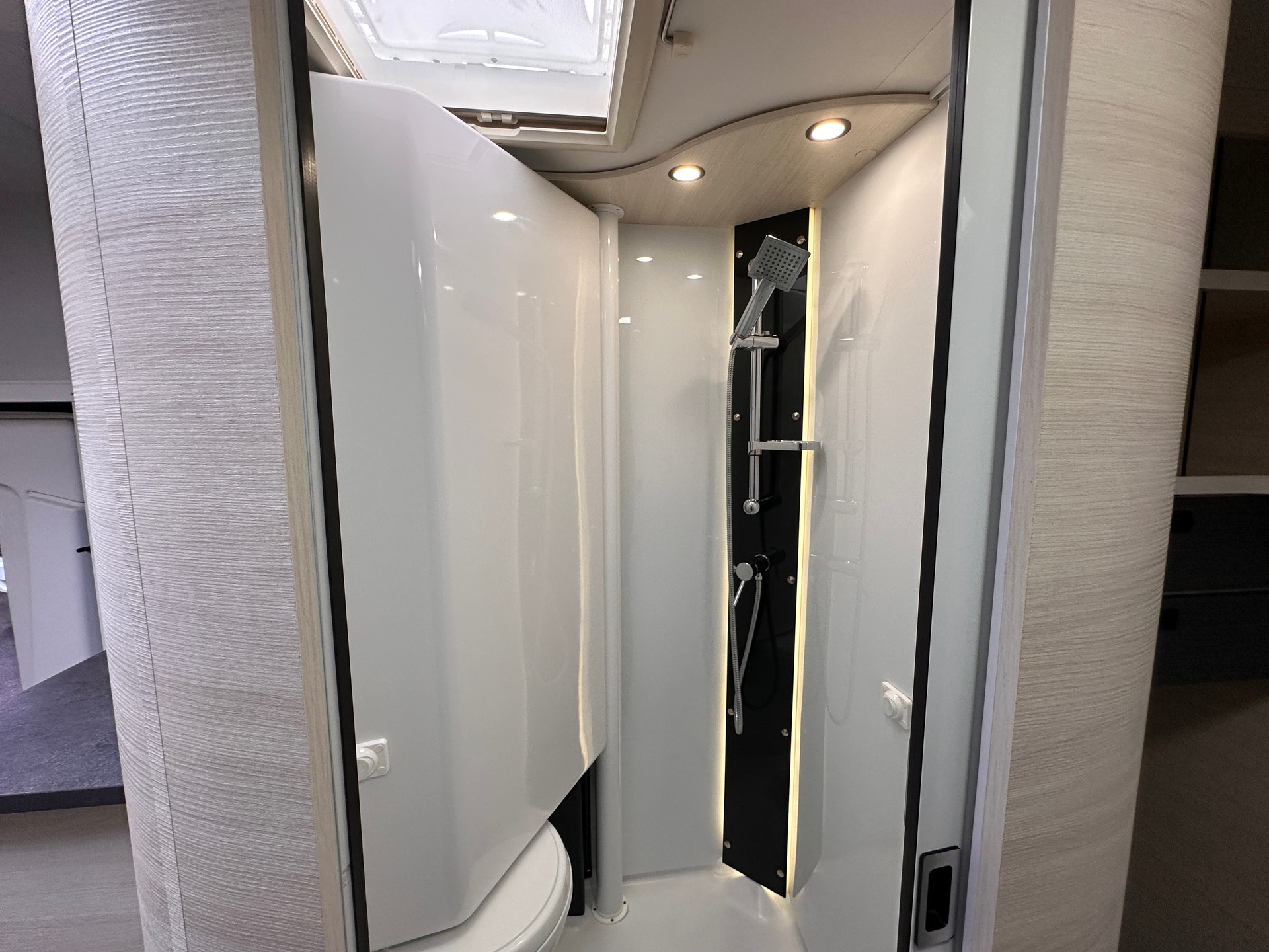 CHAUSSON 660 Exclusive Line-image-18