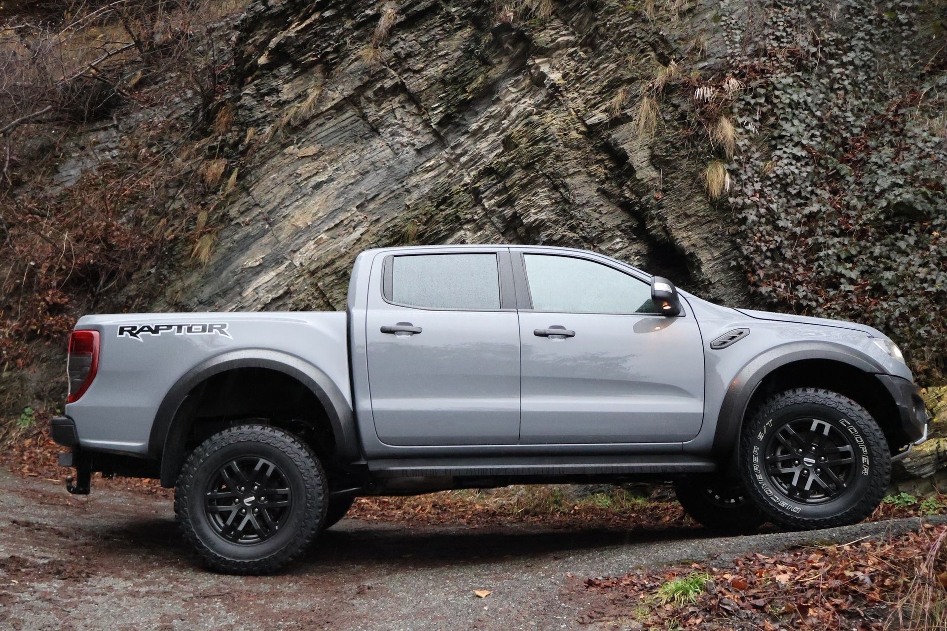 FORD Ranger Raptor 2.0 Eco Blue 4x4 A-showroom-element-3
