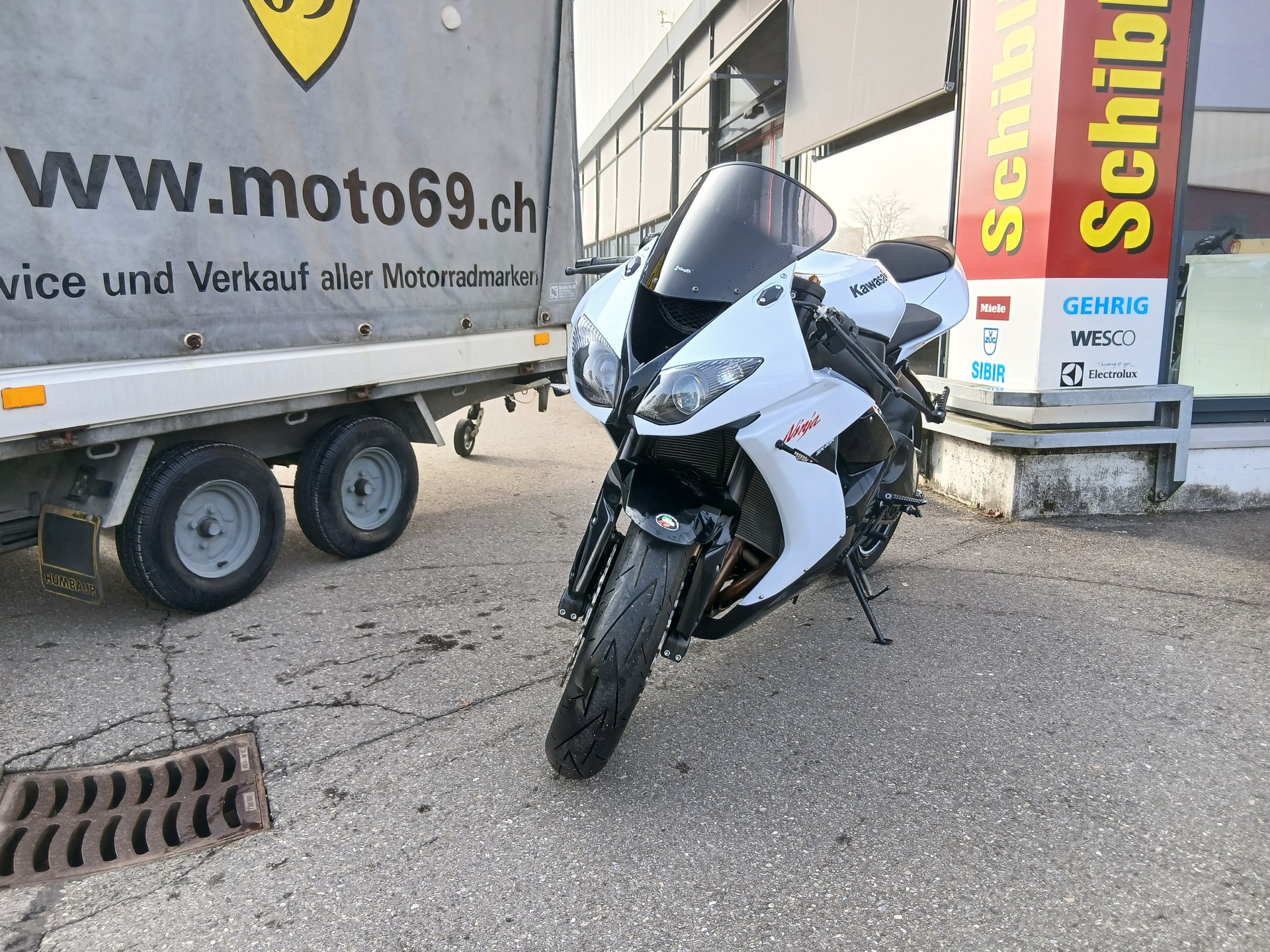 KAWASAKI Ninja ZX-10R-showroom-element-1