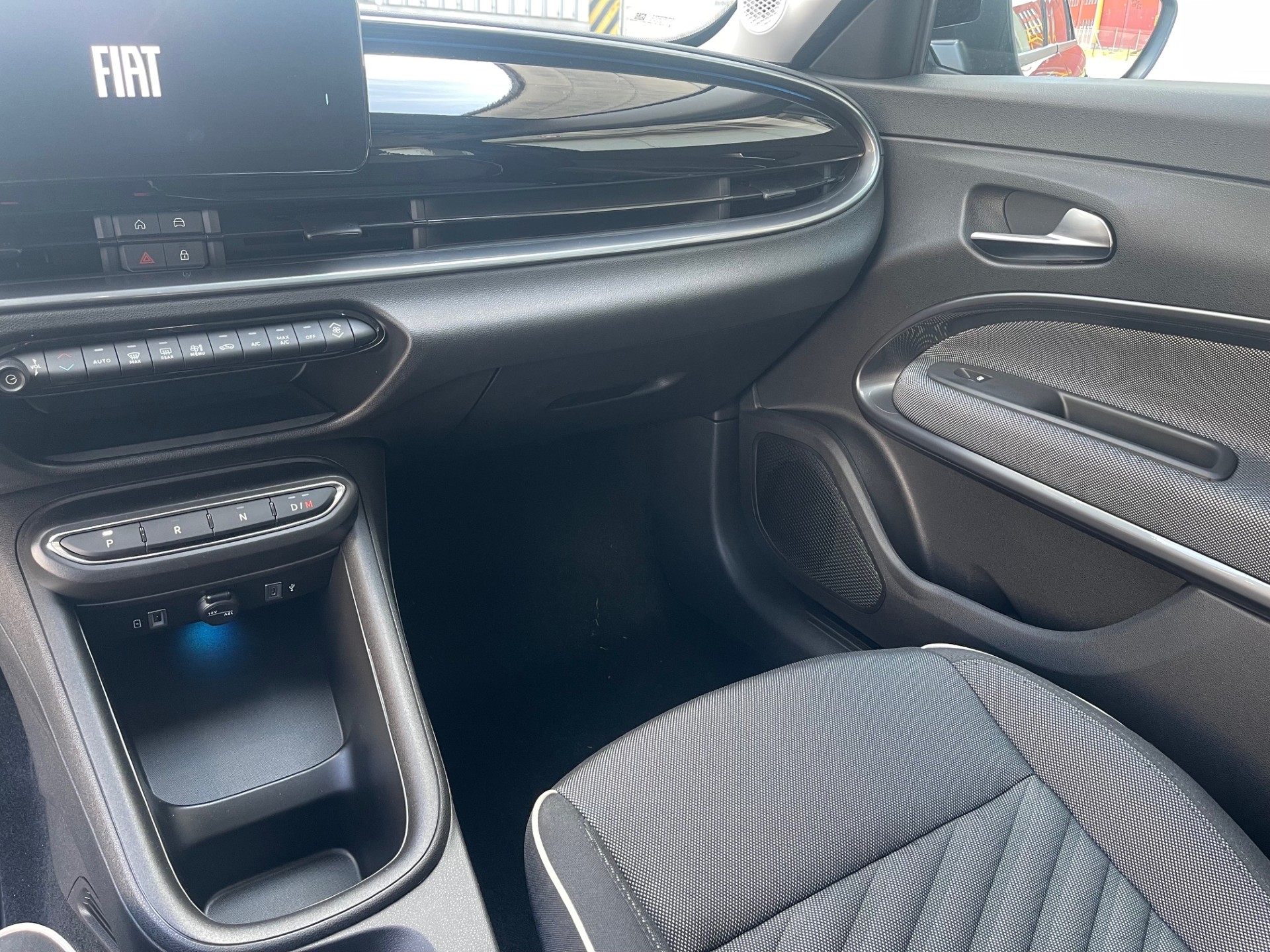 FIAT 600 1.2 Hybrid Cult-image-6