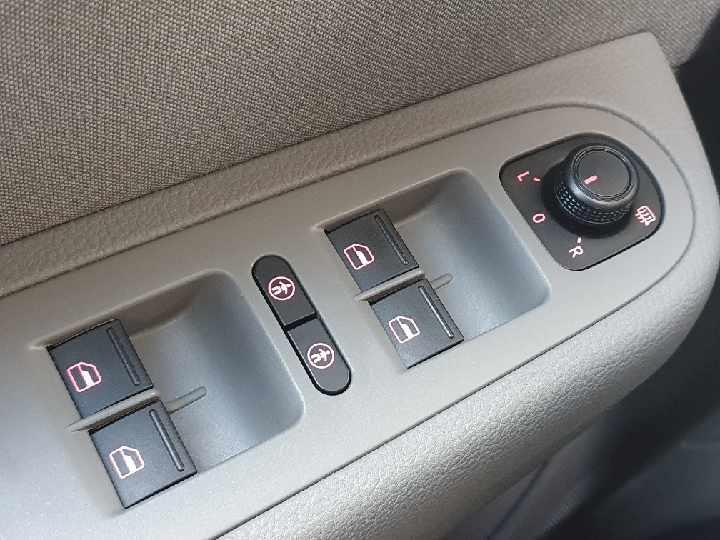 SEAT Alhambra 1.4 TSI Reference-image-9
