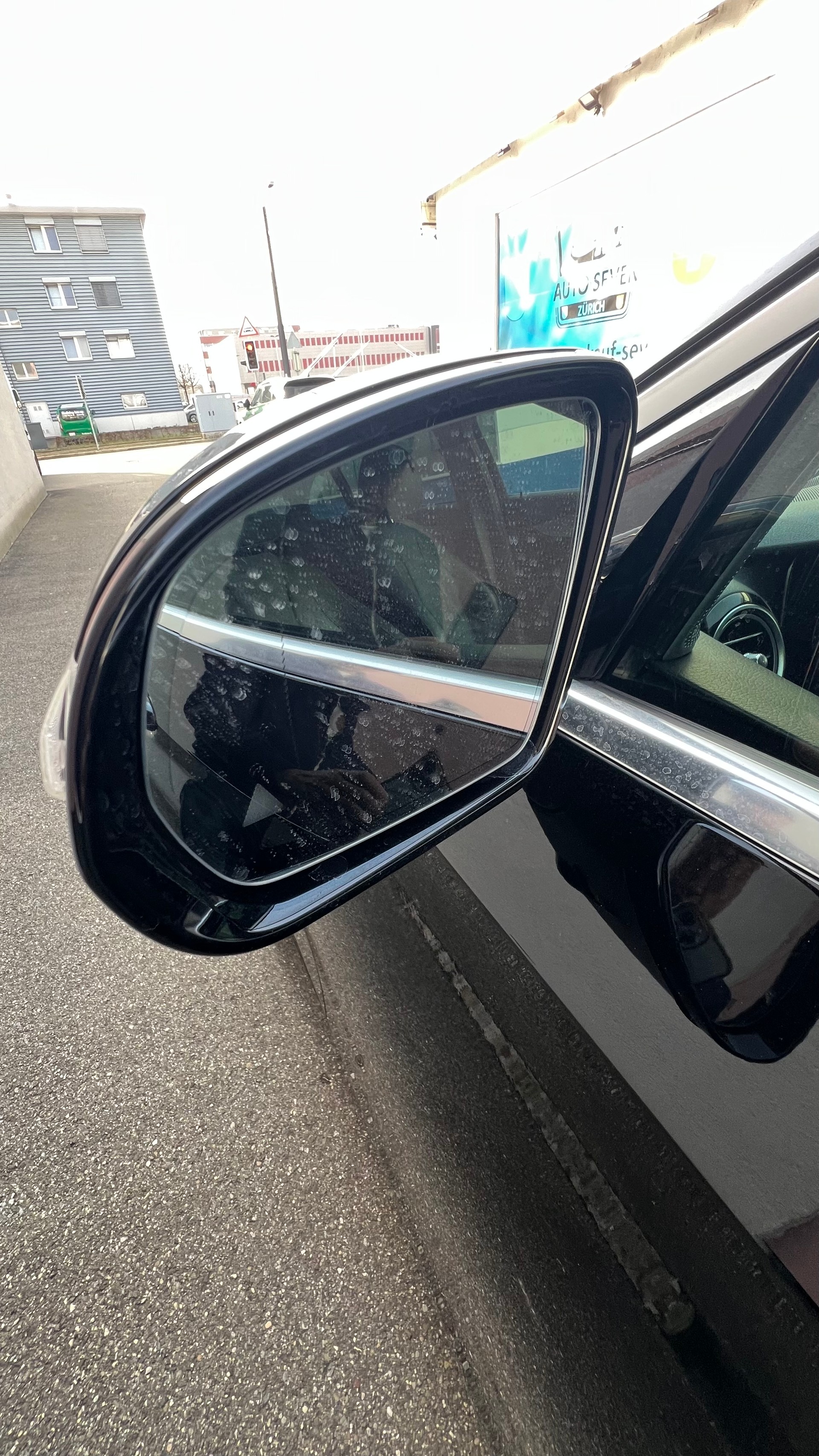 MERCEDES-BENZ E 200 Avantgarde 9G-Tronic-image-11