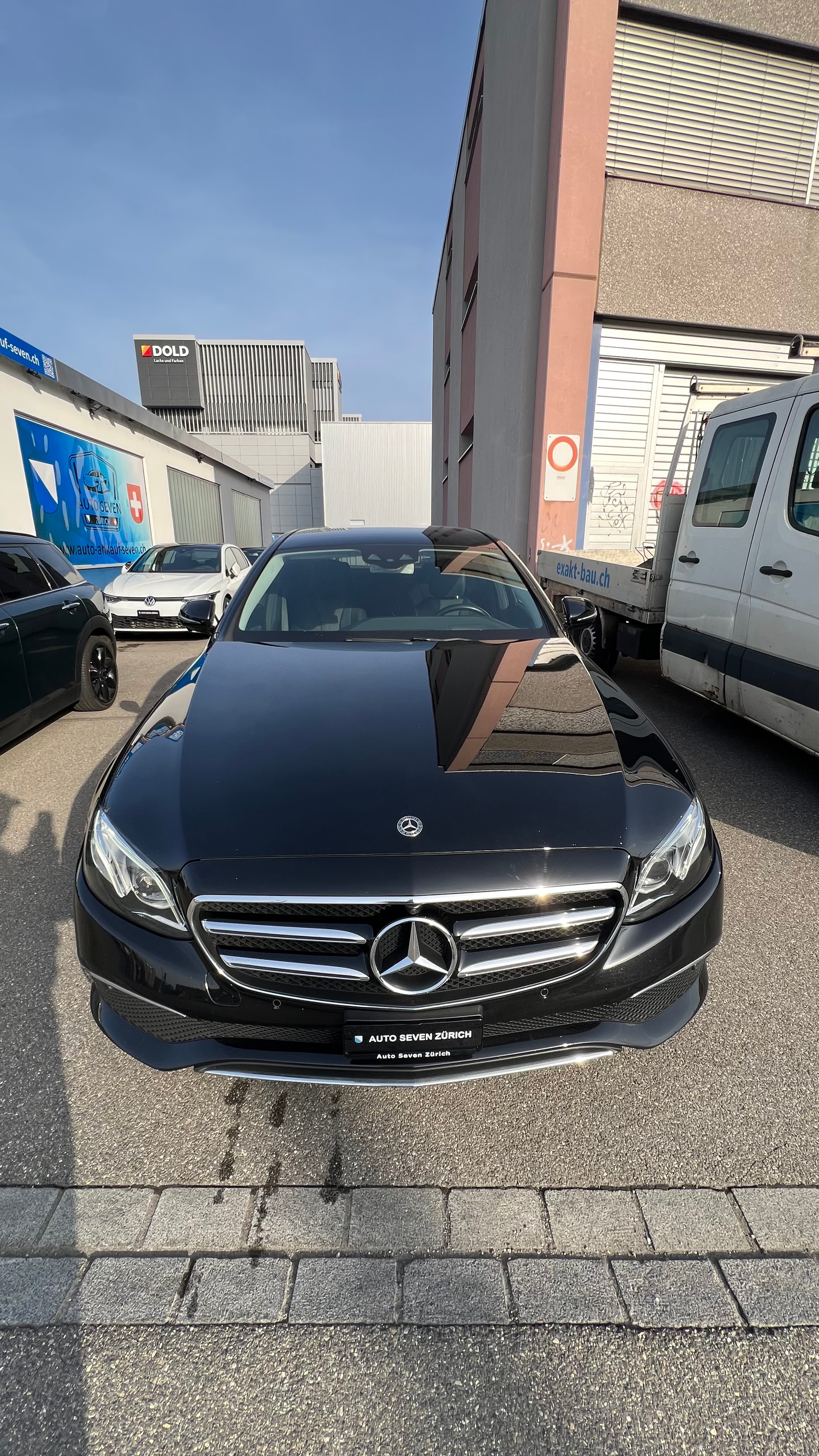 MERCEDES-BENZ E 200 Avantgarde 9G-Tronic-image-1