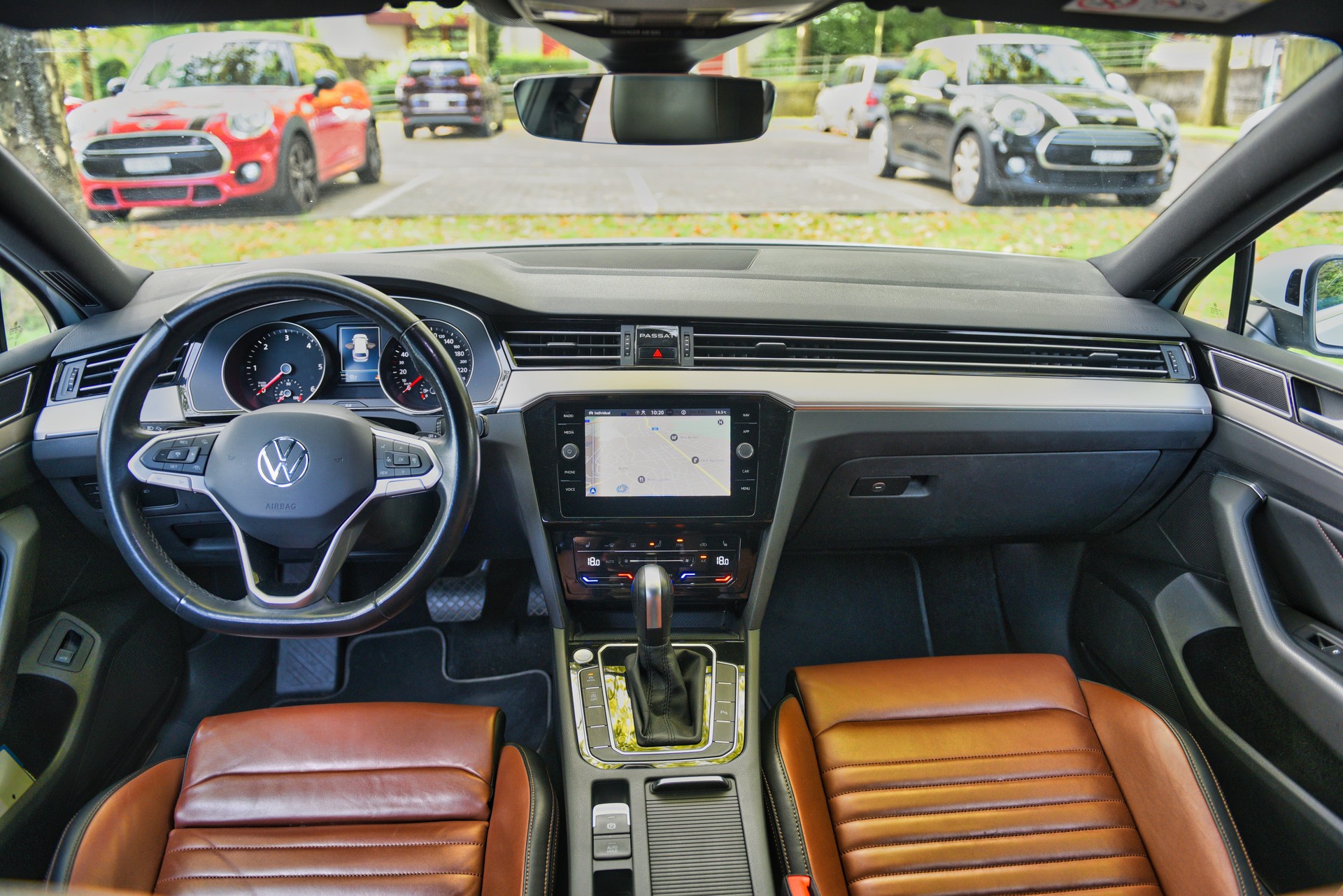 VW Passat 2.0 TDI BMT Elegance DSG-image-3