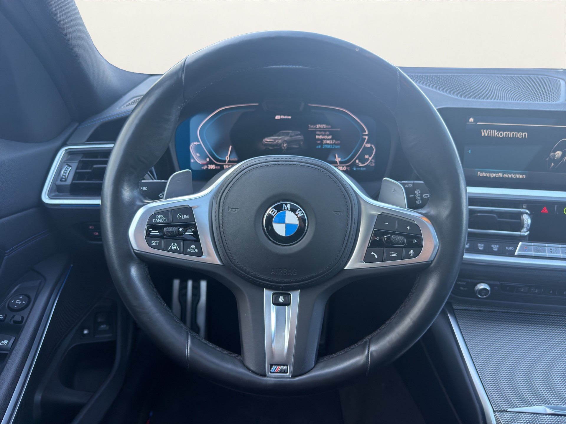 BMW 330e xDrive M Sport-image-10