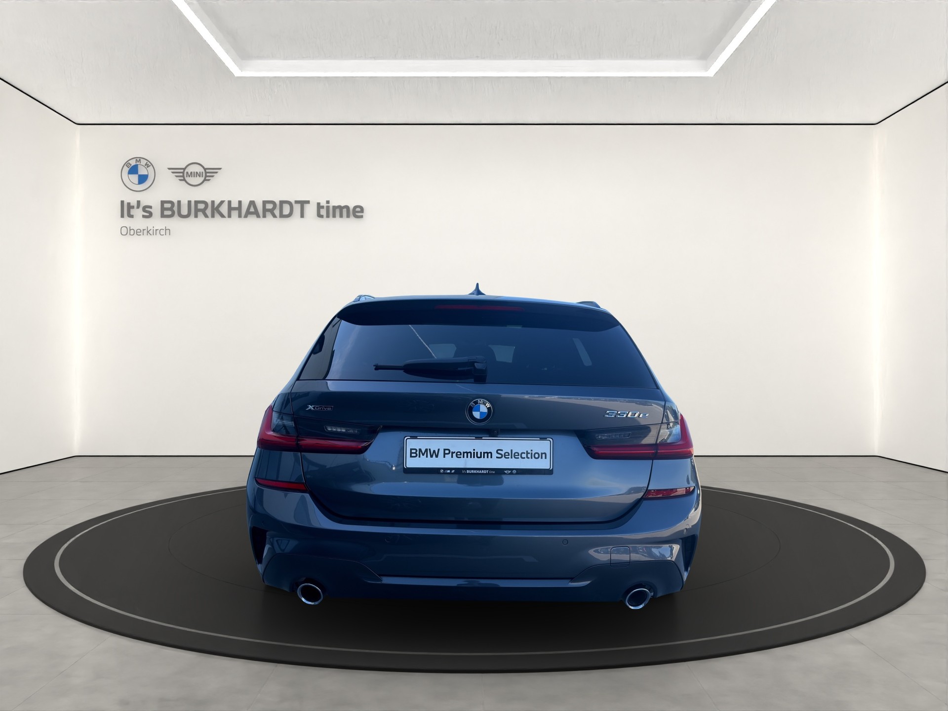 BMW 330e xDrive M Sport-showroom-element-3
