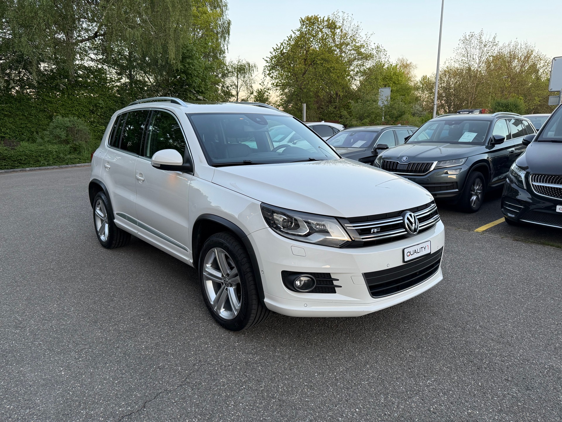 VW Tiguan 2.0 TSI Sport&Style 4Motion DSG-image-2