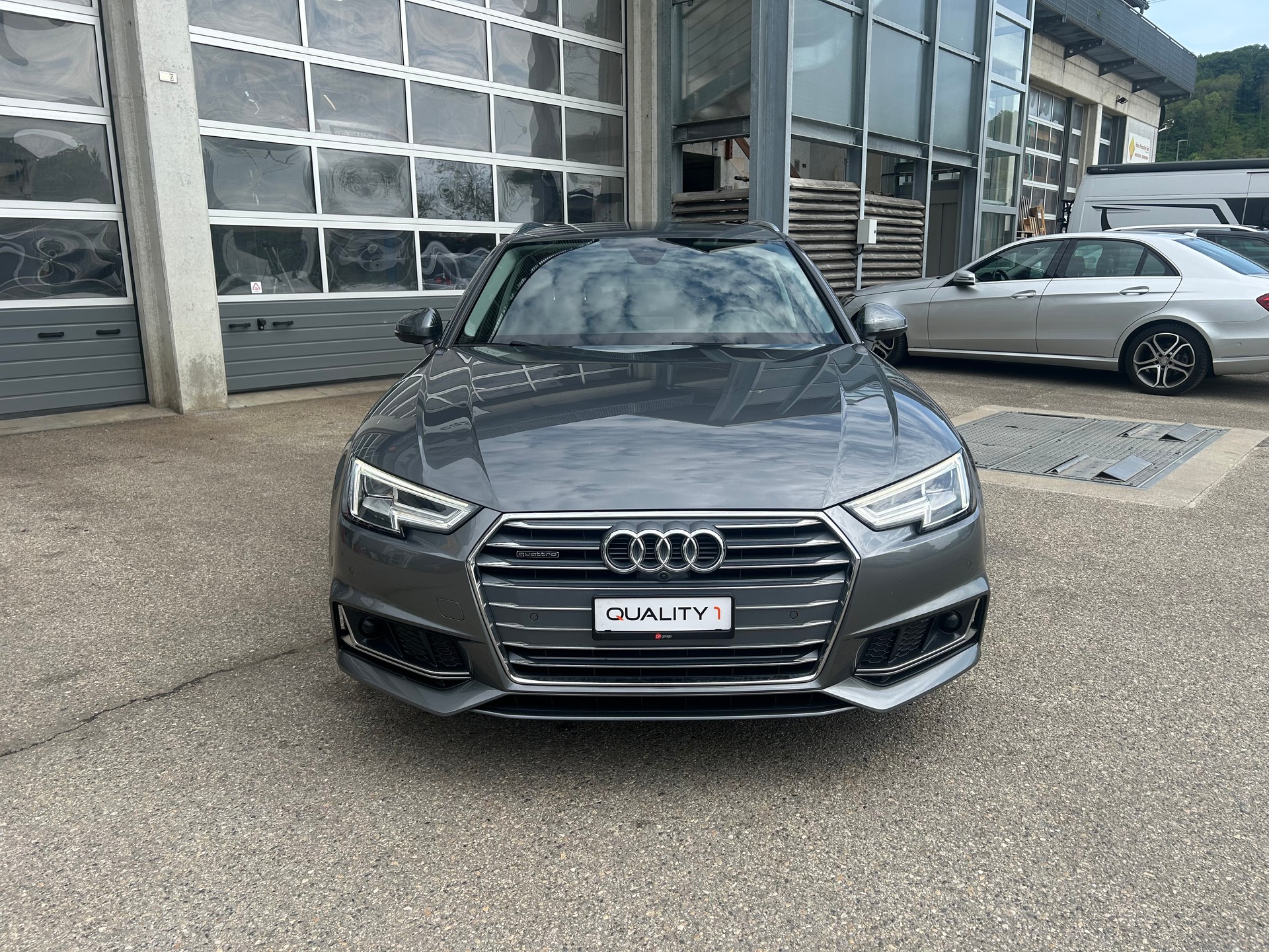 AUDI A4 Avant 40 TDI quattro S-tronic-image-7