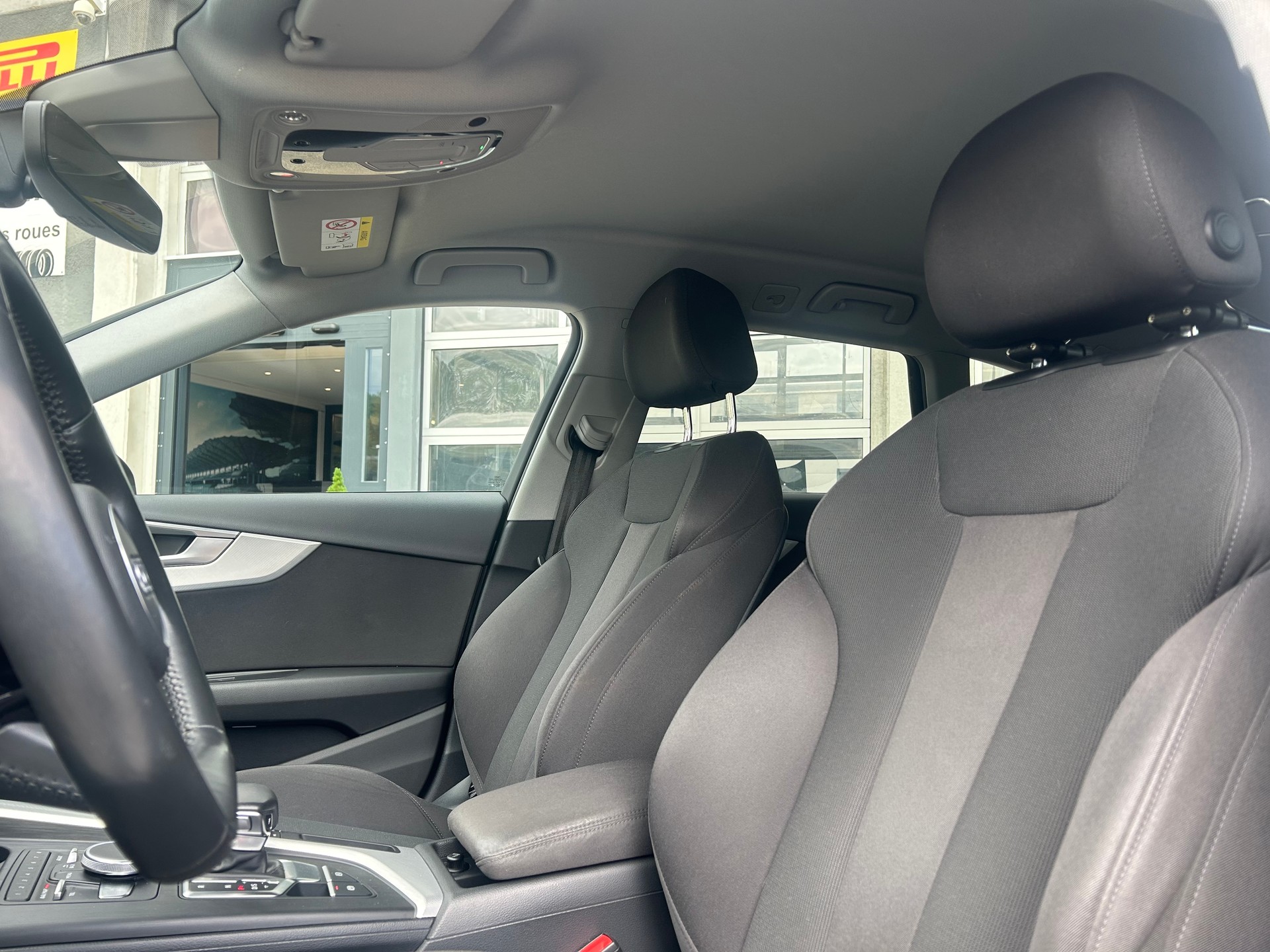 AUDI A4 Avant 40 TDI quattro S-tronic-image-10