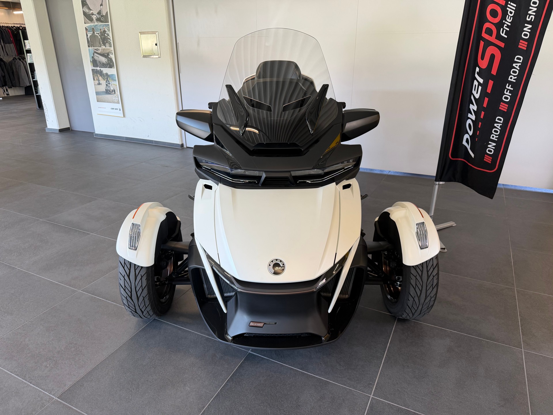 CAN-AM Spyder RT-LTD Sea Sky Edition SE6-image-1