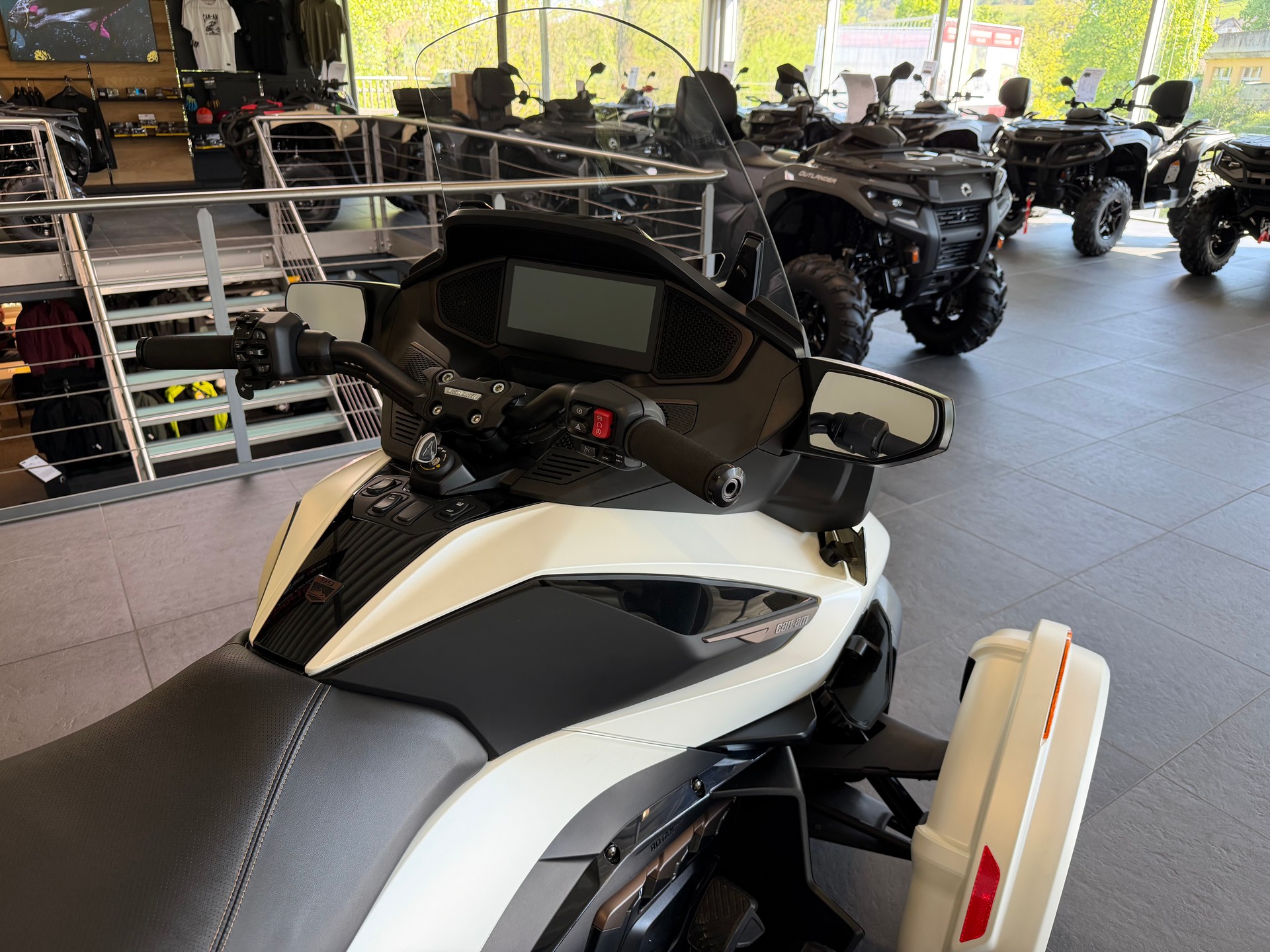 CAN-AM Spyder RT-LTD Sea Sky Edition SE6-image-14