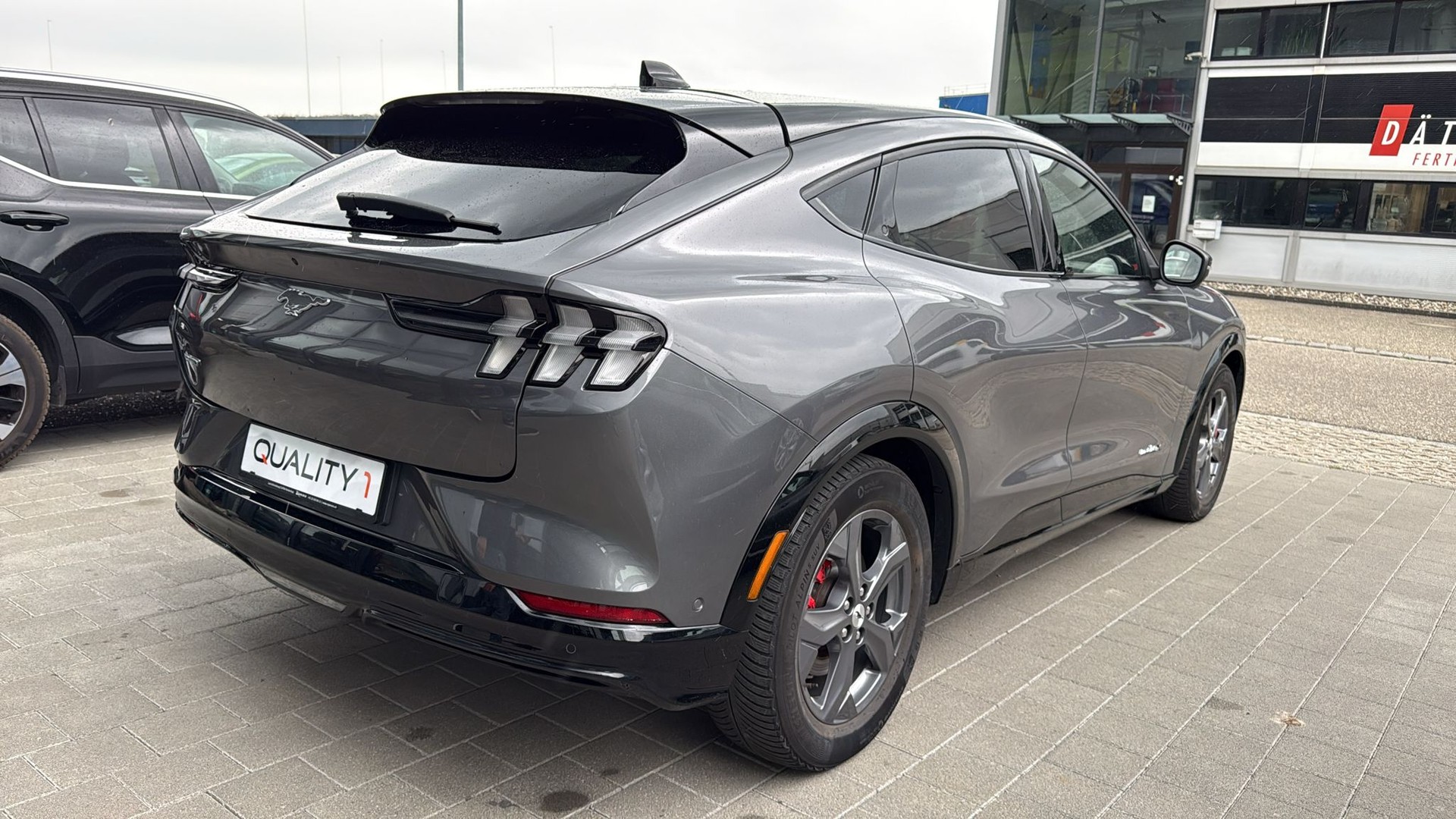 FORD Mustang MACH-E AWD 91 kWh-image-12