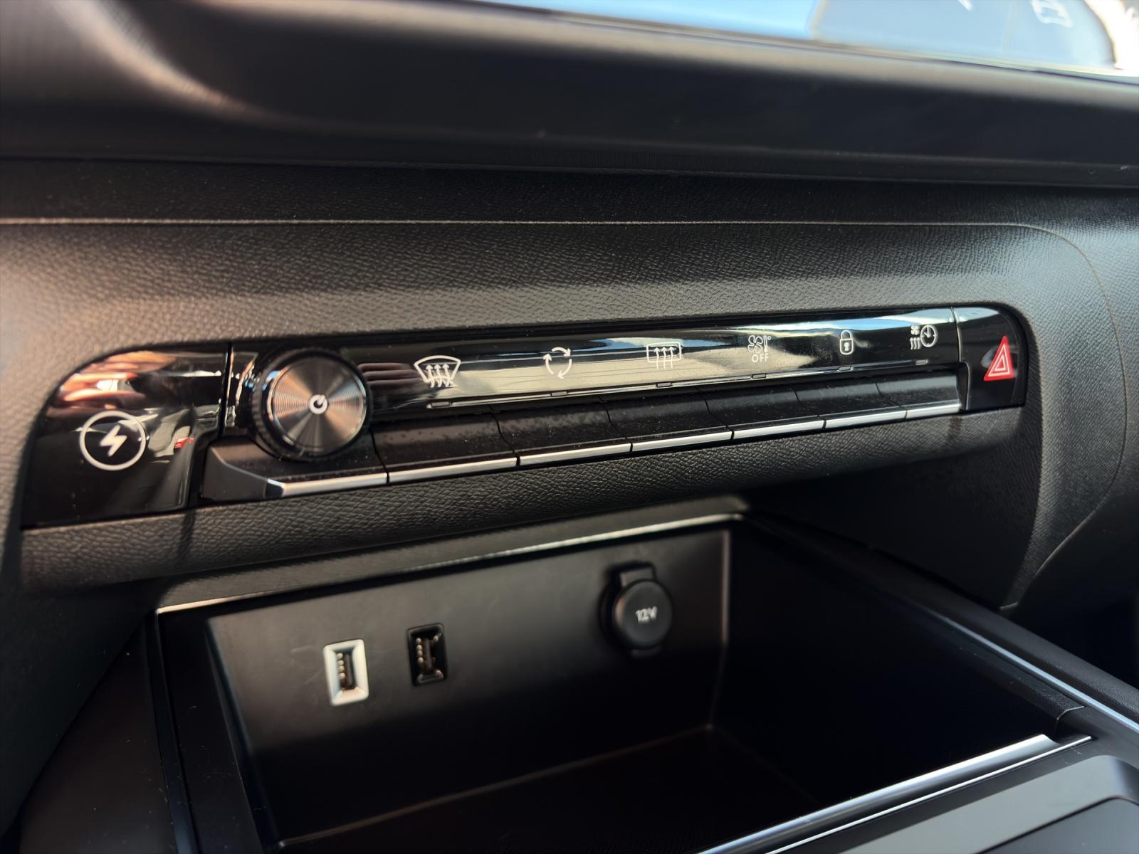 CITROEN C5 Aircross 1.6 Plug-in Hybrid Swiss Edition-image-16