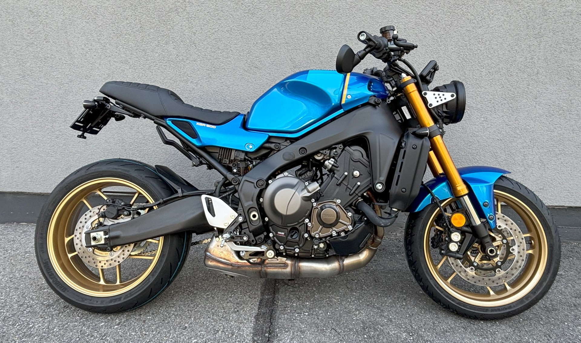 YAMAHA XSR 900-image-0
