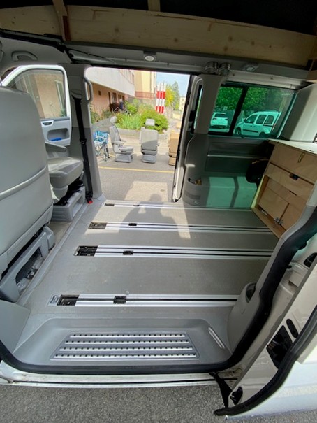 VW T5 Multivan 2.0 Bi-TDI CR Highline 4Motion-image-8