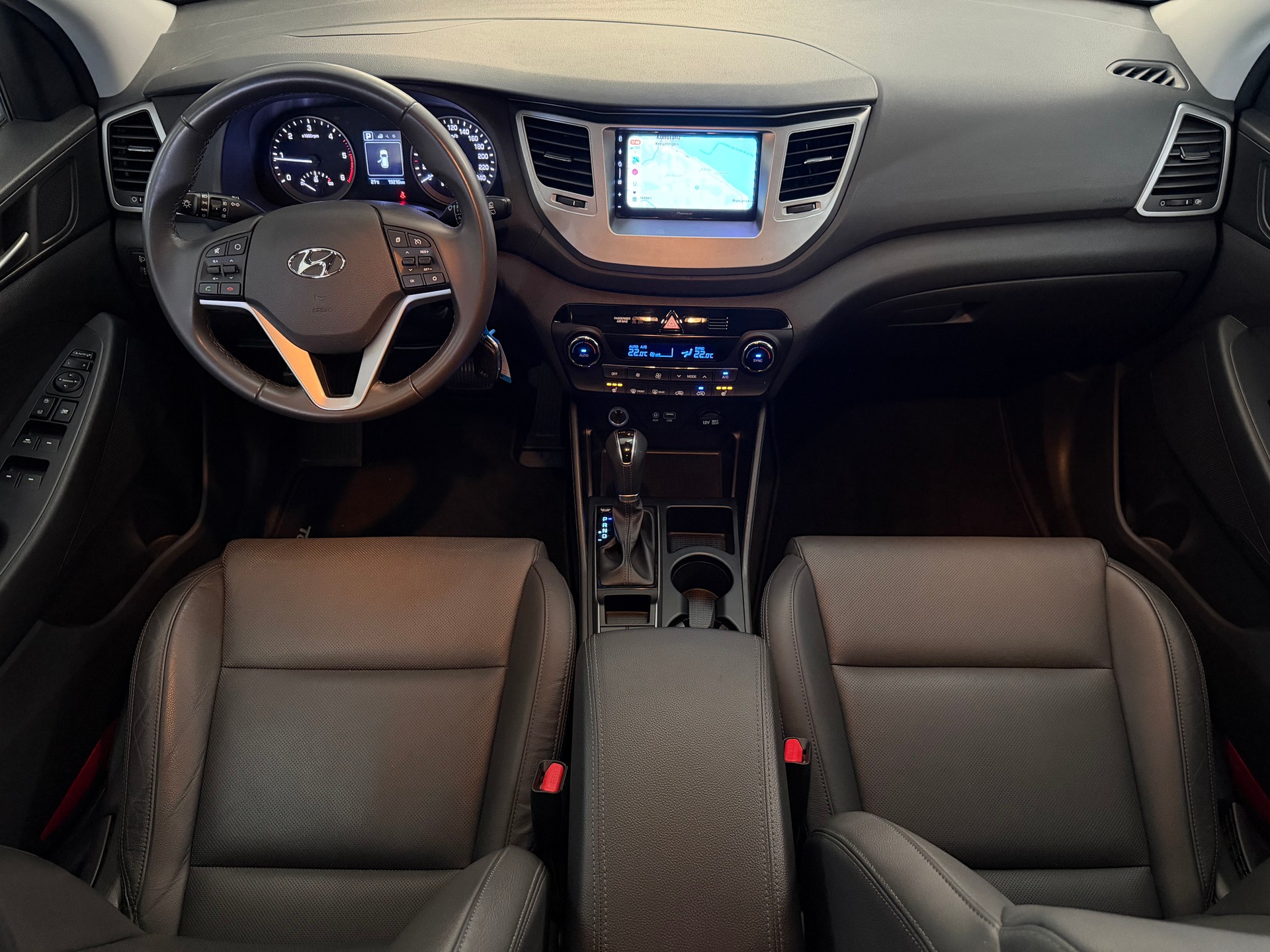 HYUNDAI Tucson 2.0 CRDI Plena 4WD Automatic-image-7