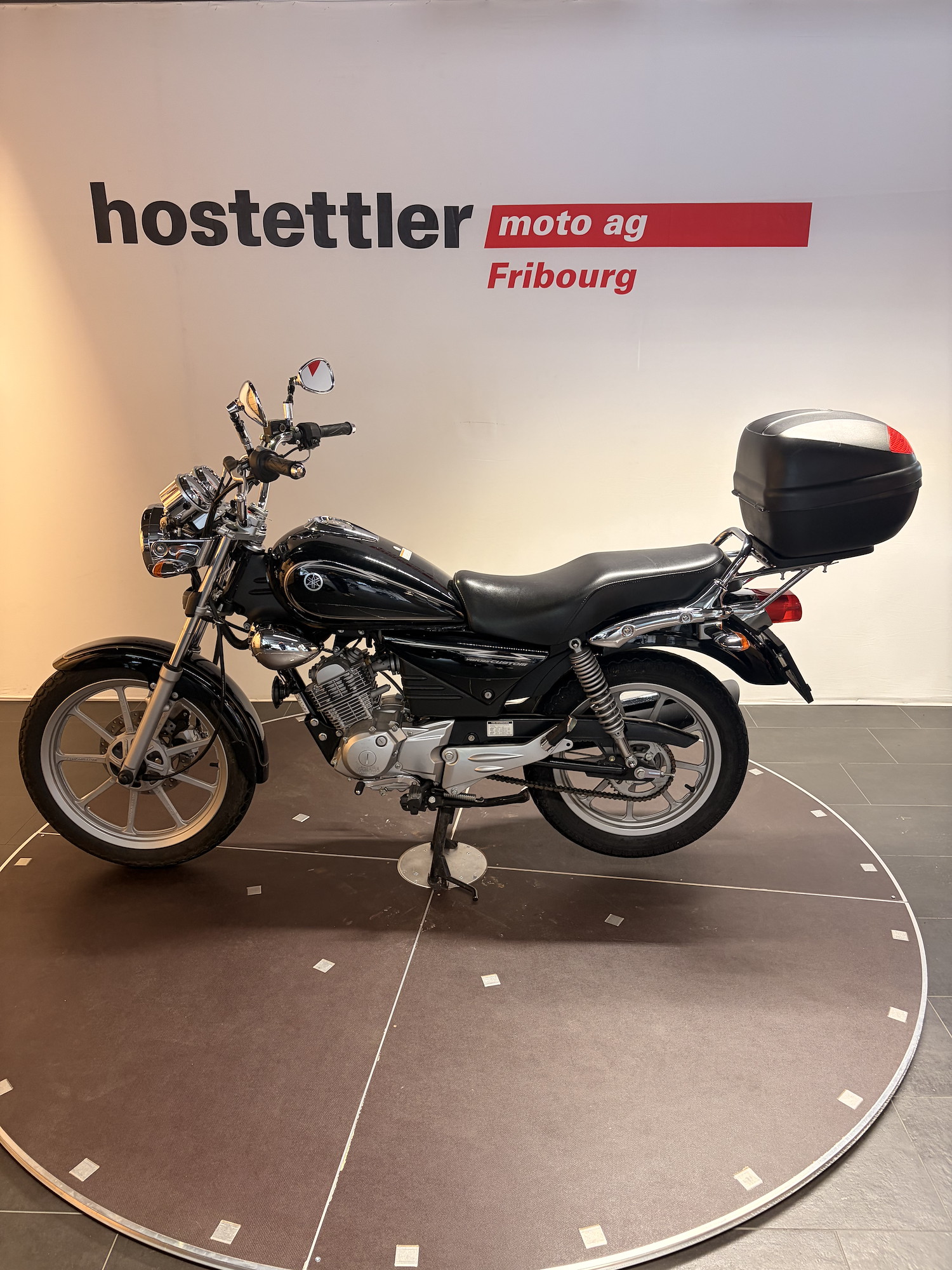 YAMAHA YBR 125 Custom-image-4