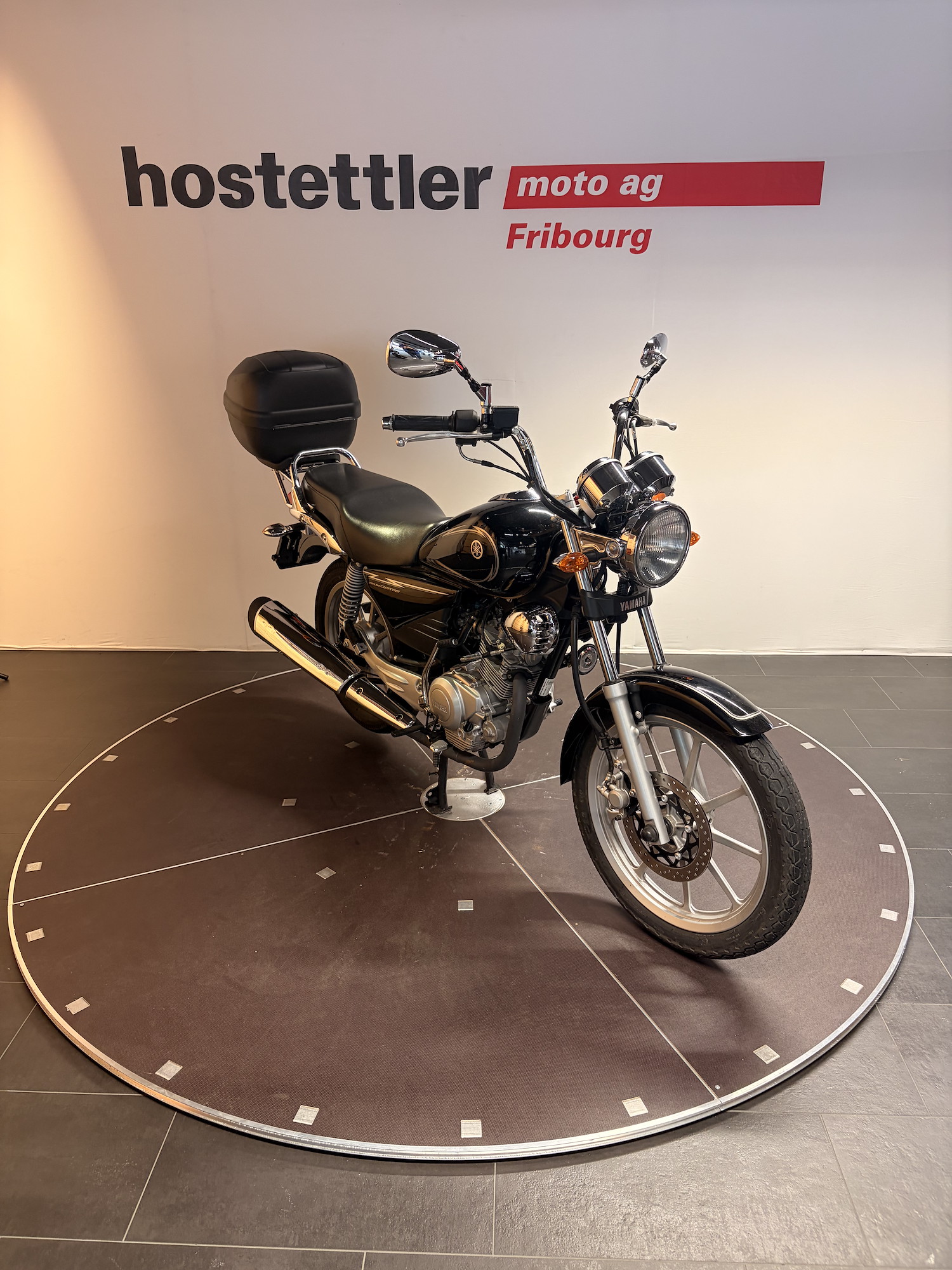 YAMAHA YBR 125 Custom-image-0
