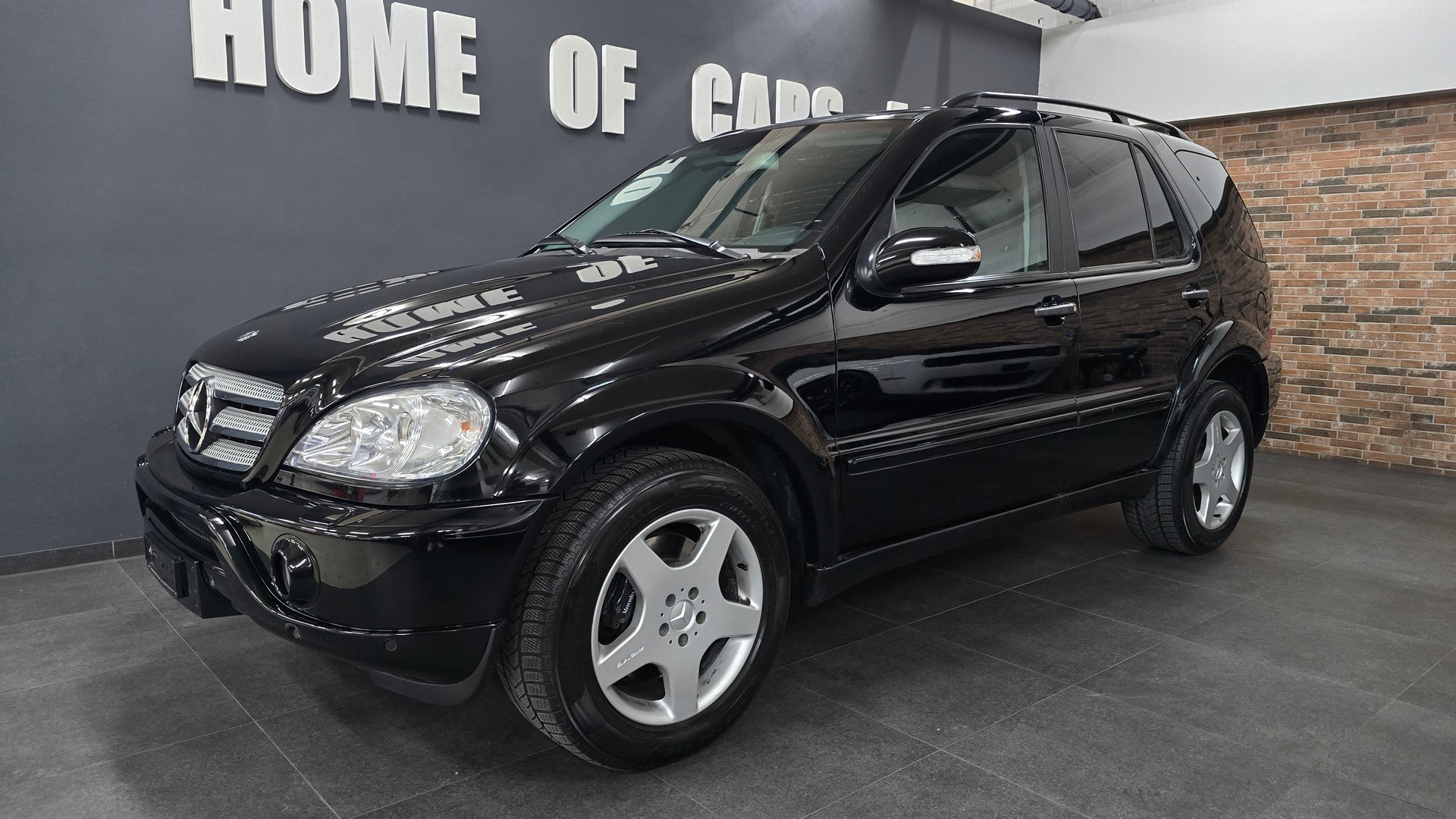 MERCEDES-BENZ ML 55 AMG Automatic-showroom-element-3