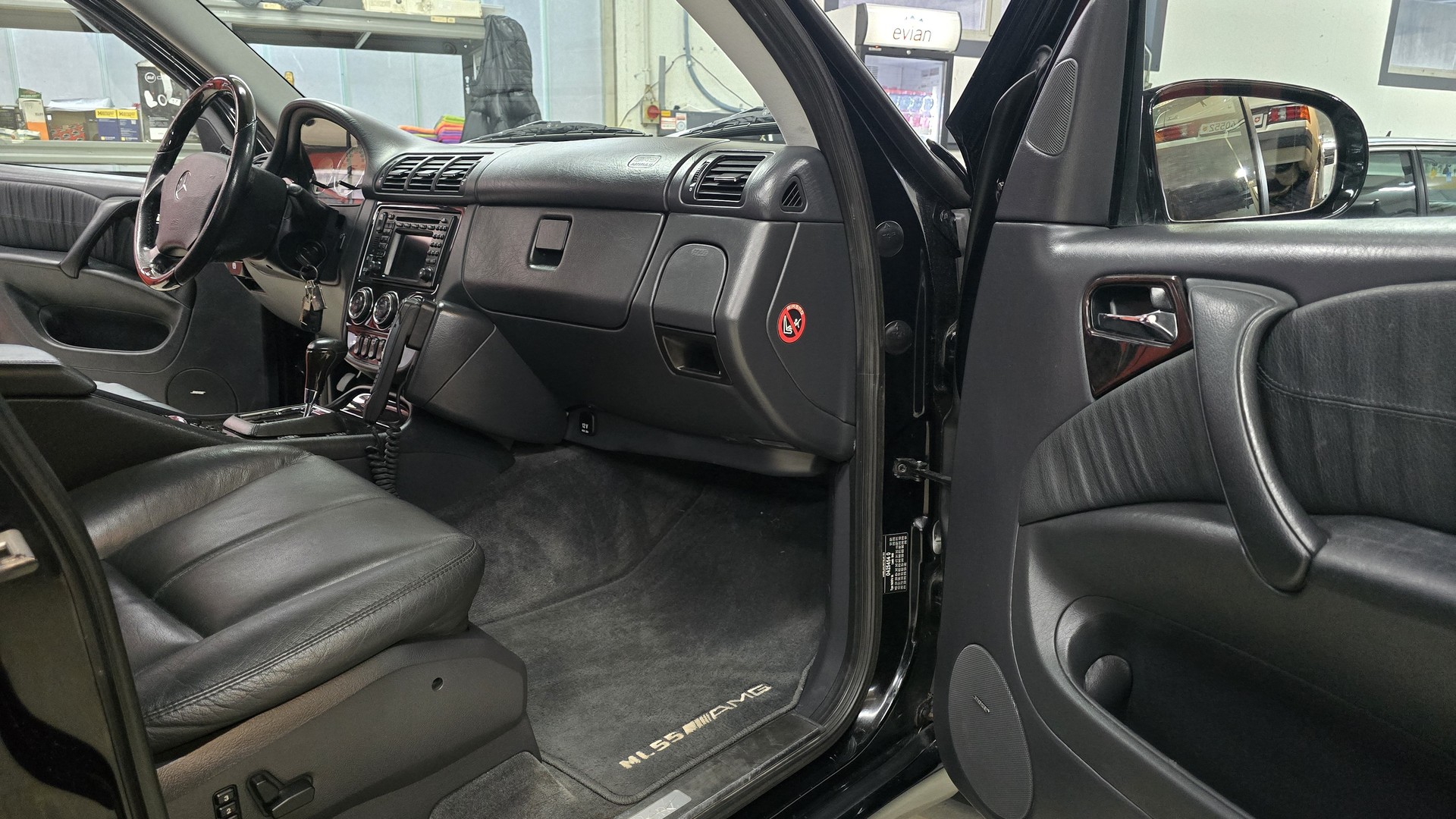 MERCEDES-BENZ ML 55 AMG Automatic-image-25