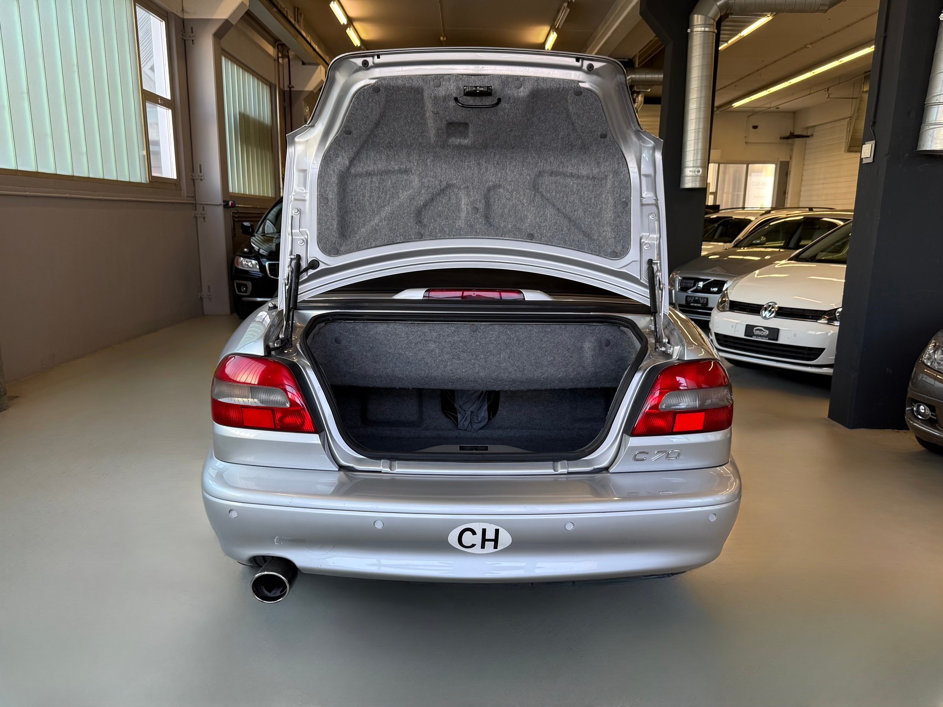 VOLVO C70 Cabriolet 2.4T-image-9