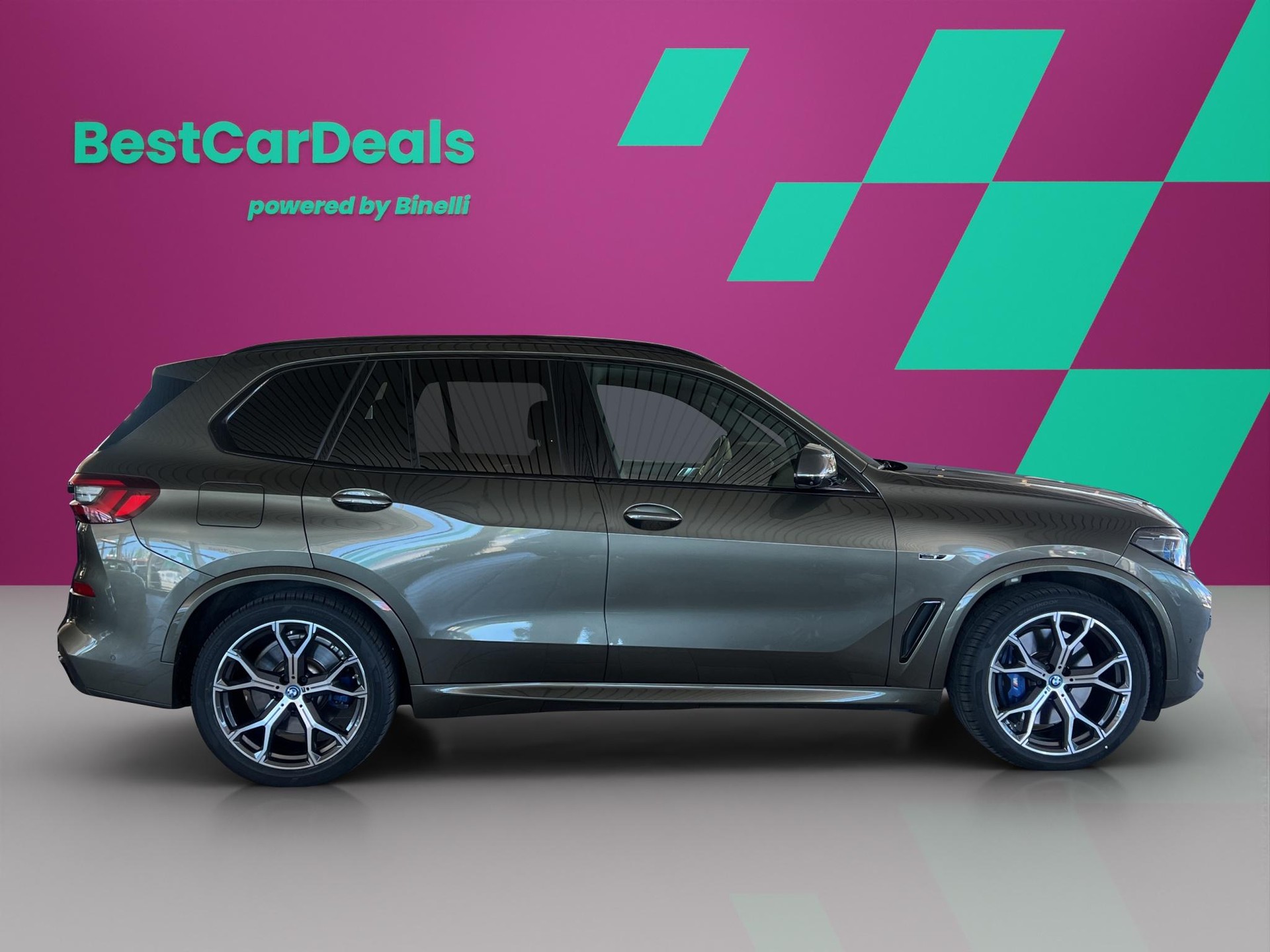 BMW X5 xDrive45e MSport-showroom-element-1