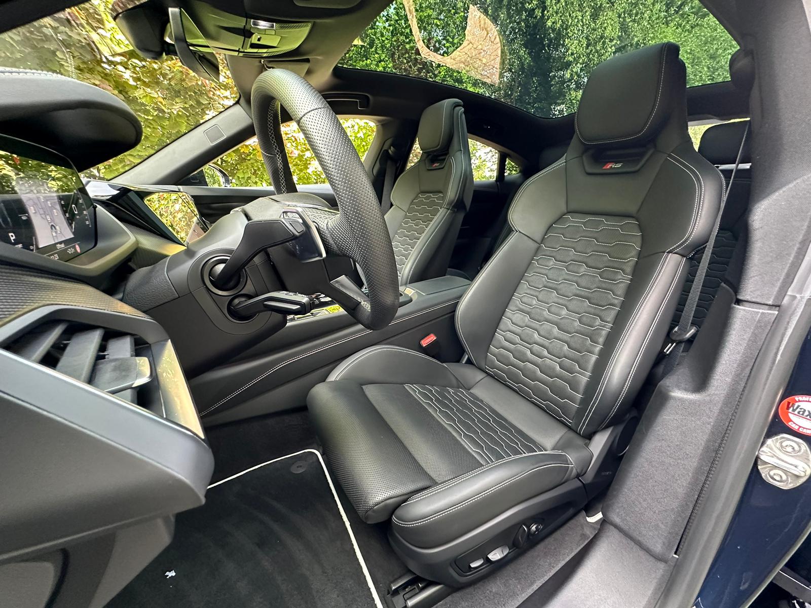 AUDI RS e-tron GT quattro-image-12