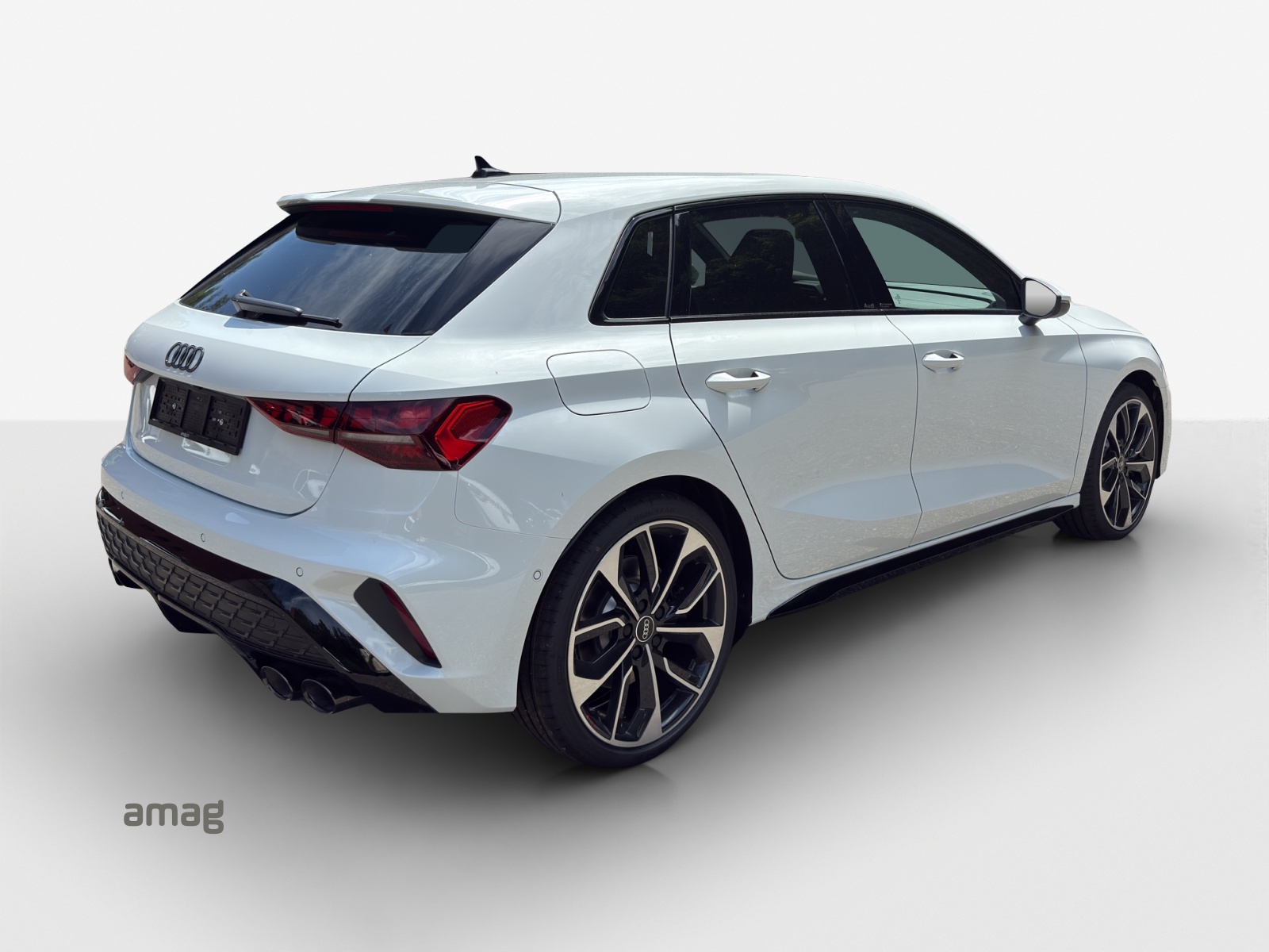 AUDI S3 Sportback TFSI quattro S-tronic-image-4