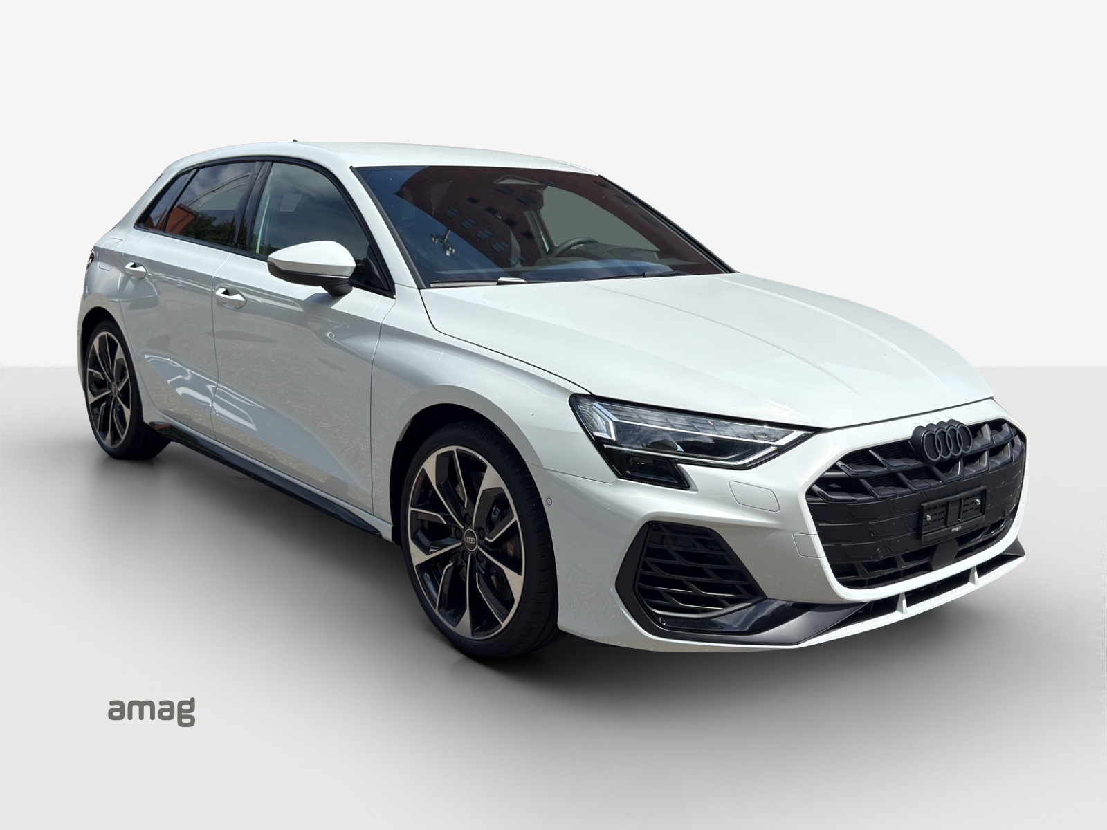 AUDI S3 Sportback TFSI quattro S-tronic-image-5