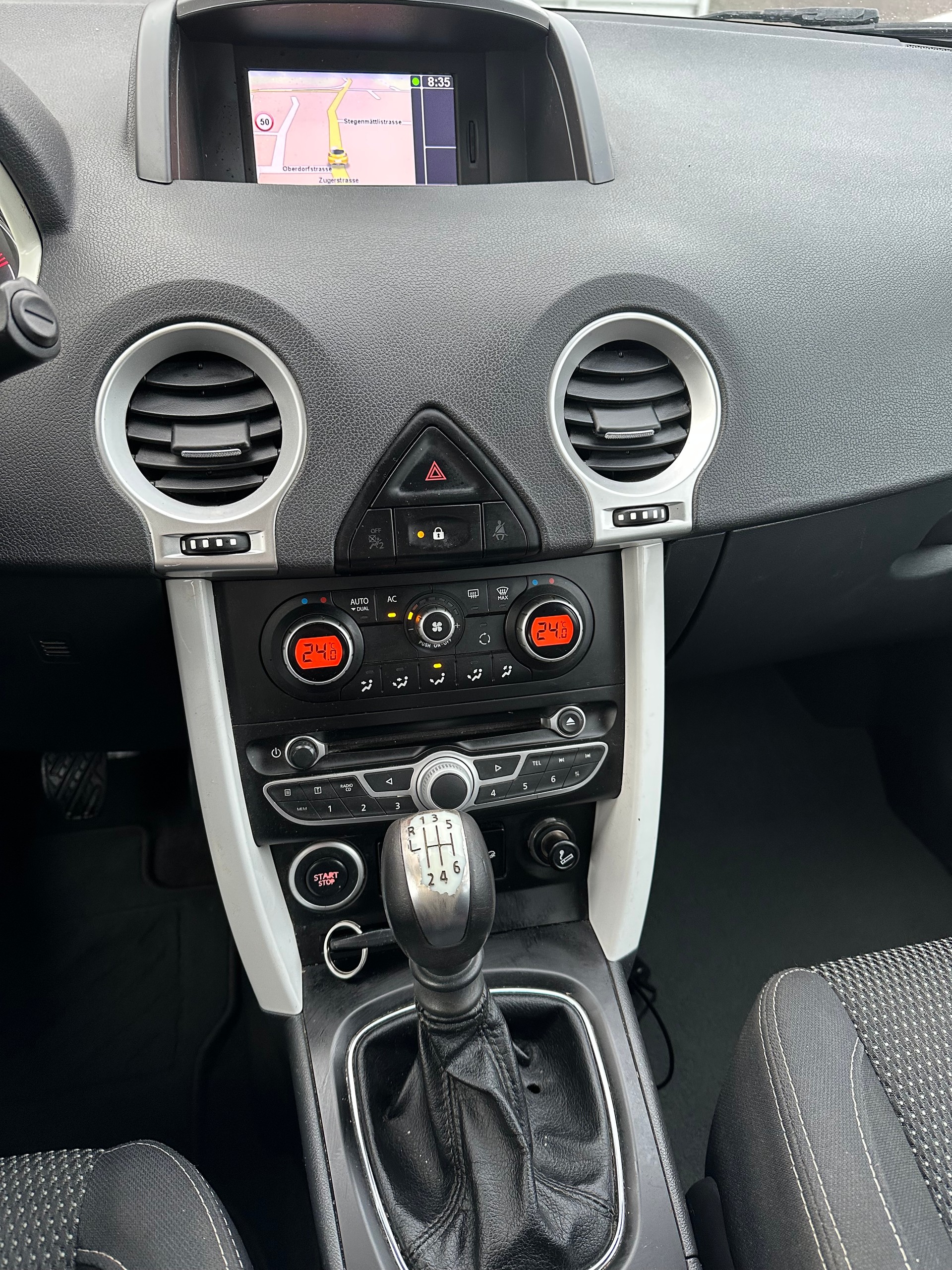 RENAULT Koleos 2.5 Expression 4x4-image-8