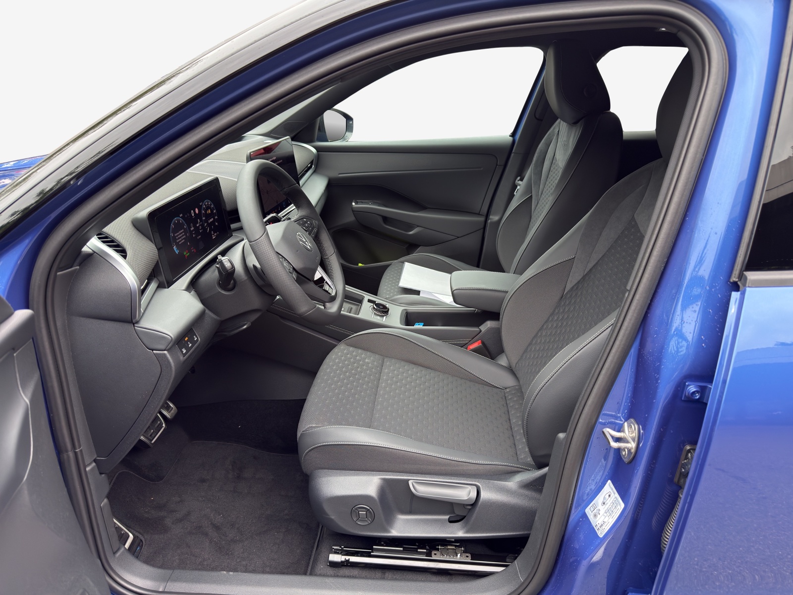 VW T-Roc 1.5 eTSI mHEV R-Line DSG-image-7