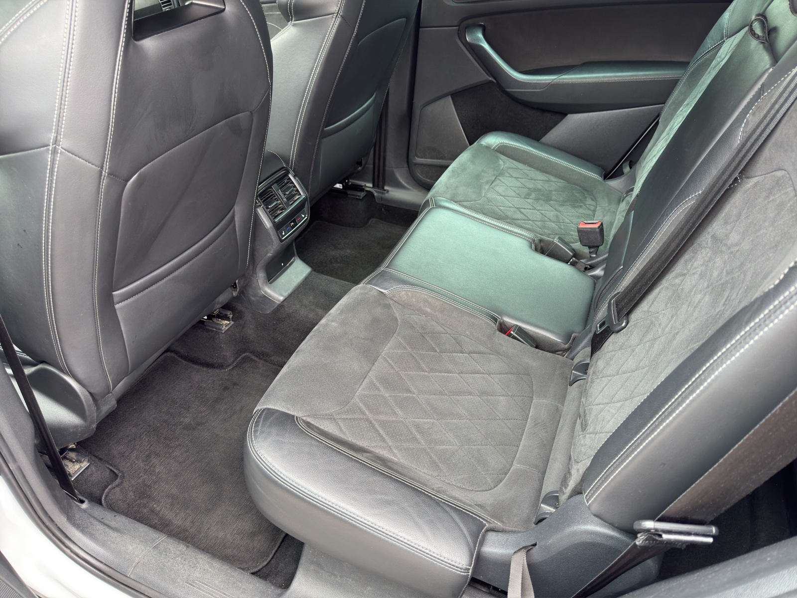 SKODA Kodiaq 2.0 TDI CR SportLine 4x4 DSG-image-11
