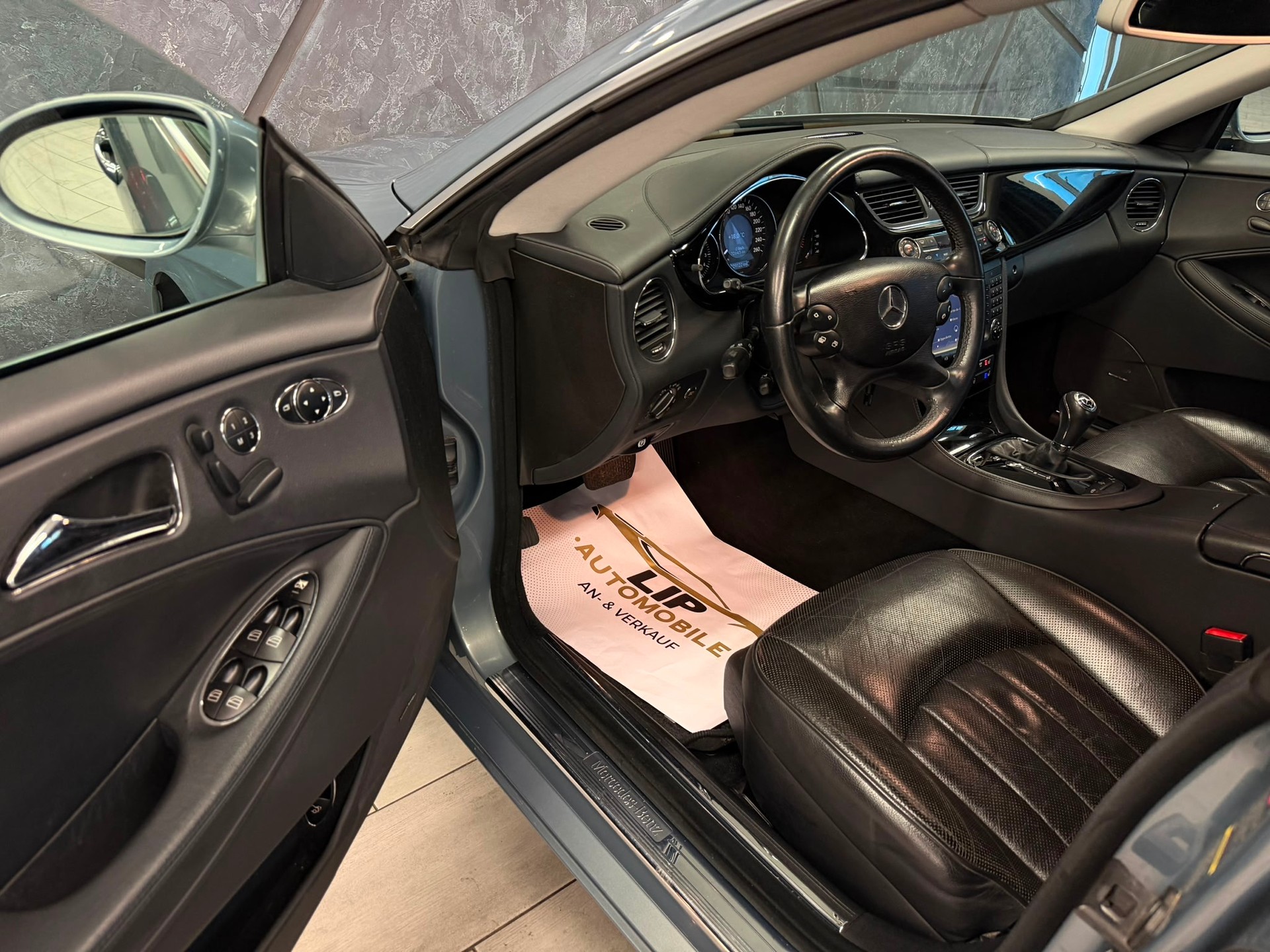 MERCEDES-BENZ CLS 350 7G-Tronic-image-10