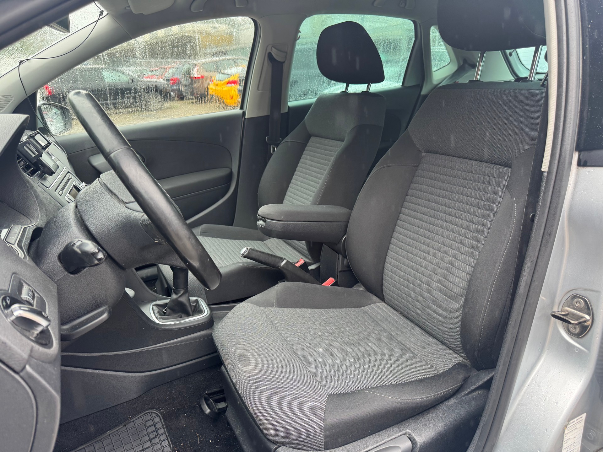 VW Polo 1.2 12V Comfortline-image-12