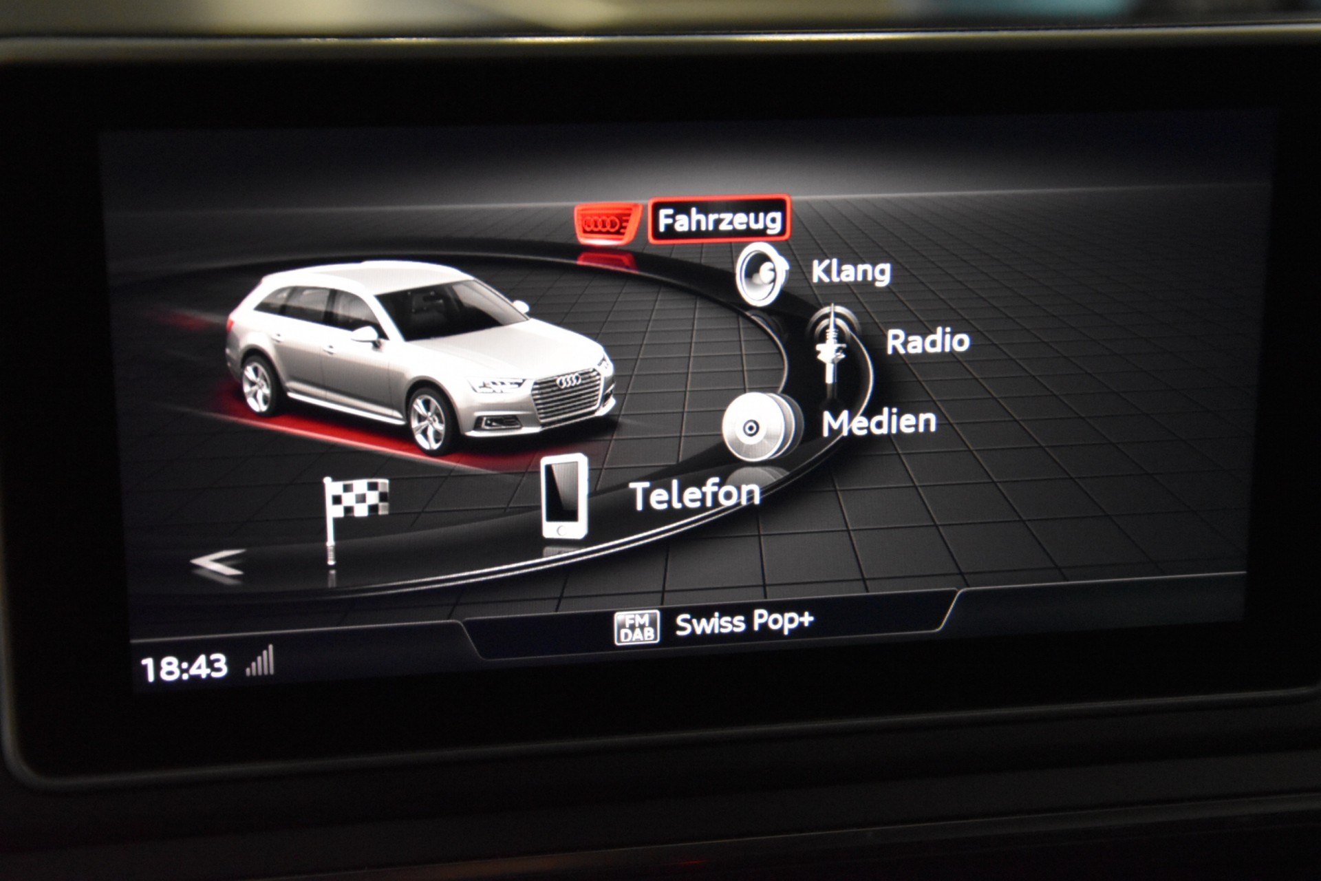 AUDI S4 Avant 3.0 TFSI quattro tiptronic-image-16
