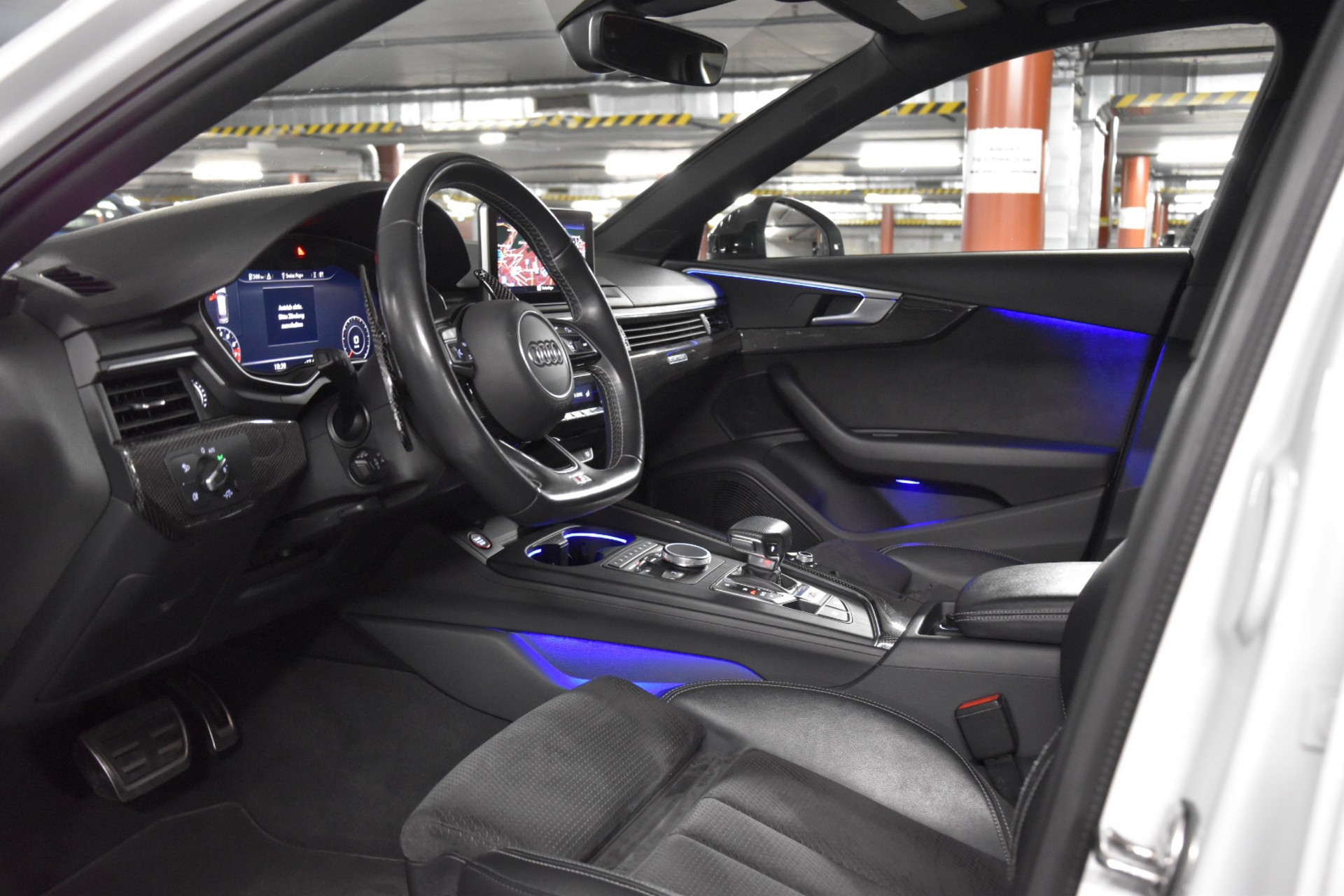 AUDI S4 Avant 3.0 TFSI quattro tiptronic-image-25