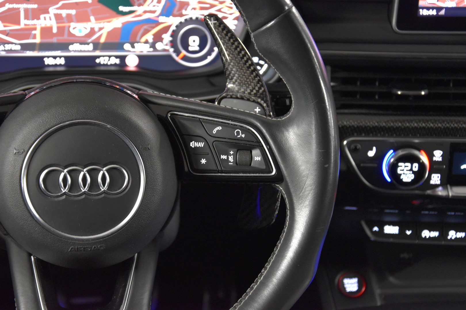 AUDI S4 Avant 3.0 TFSI quattro tiptronic-image-15