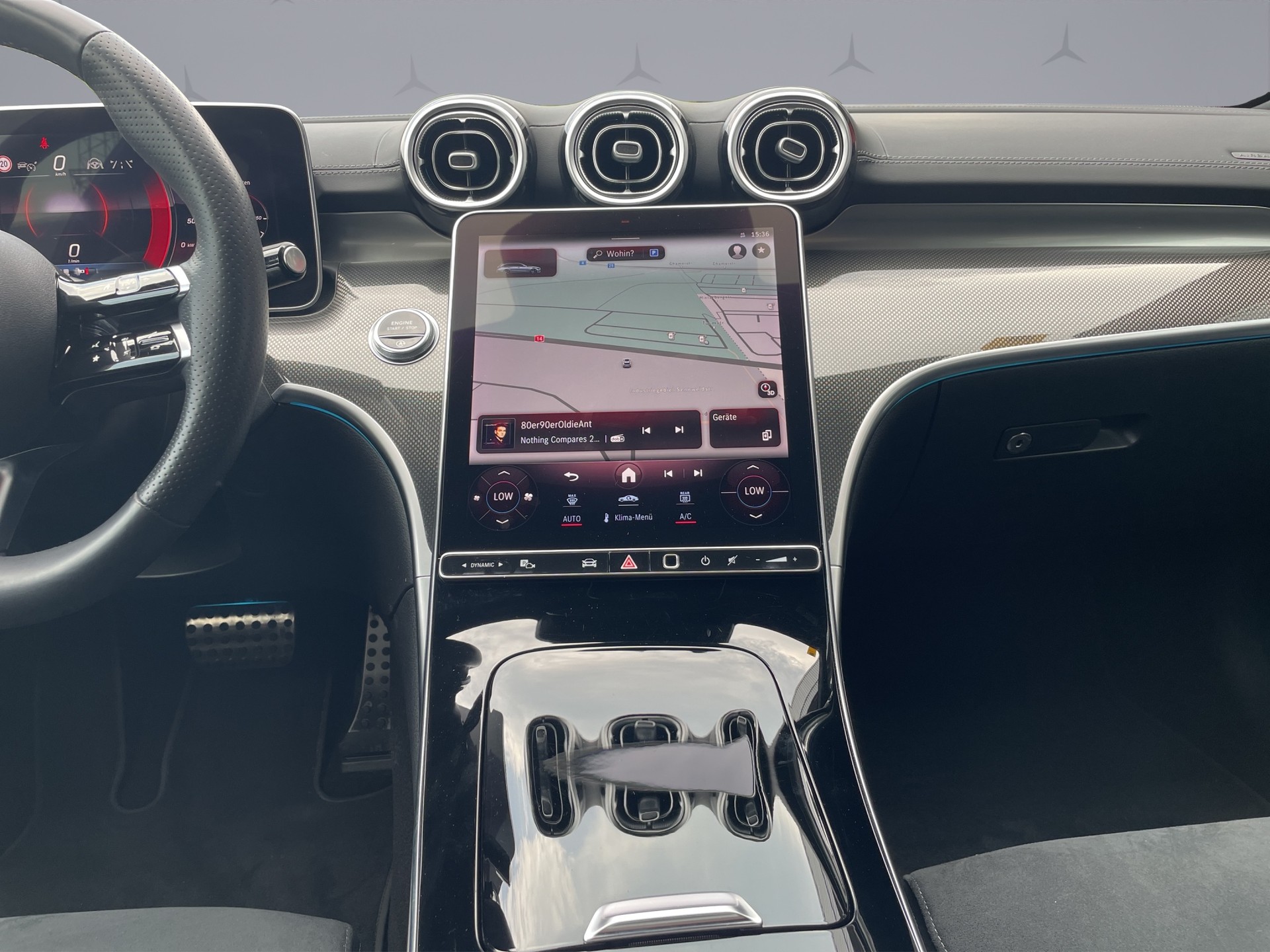 MERCEDES-BENZ C 220 d AMG Line 4matic Kombi-image-13