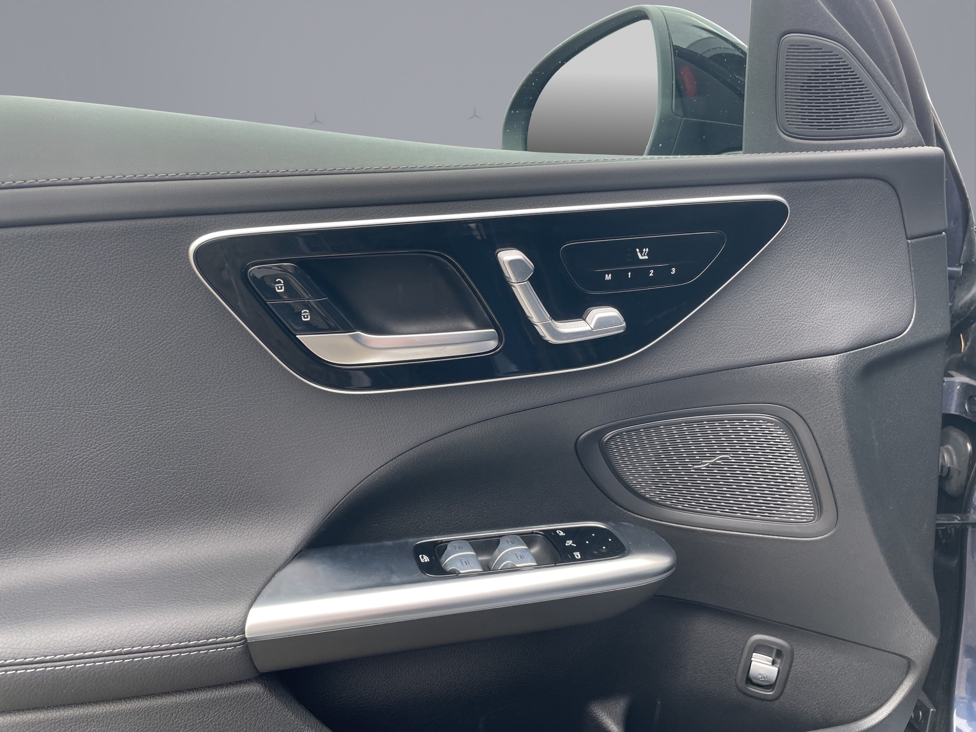 MERCEDES-BENZ C 220 d AMG Line 4matic Kombi-image-19