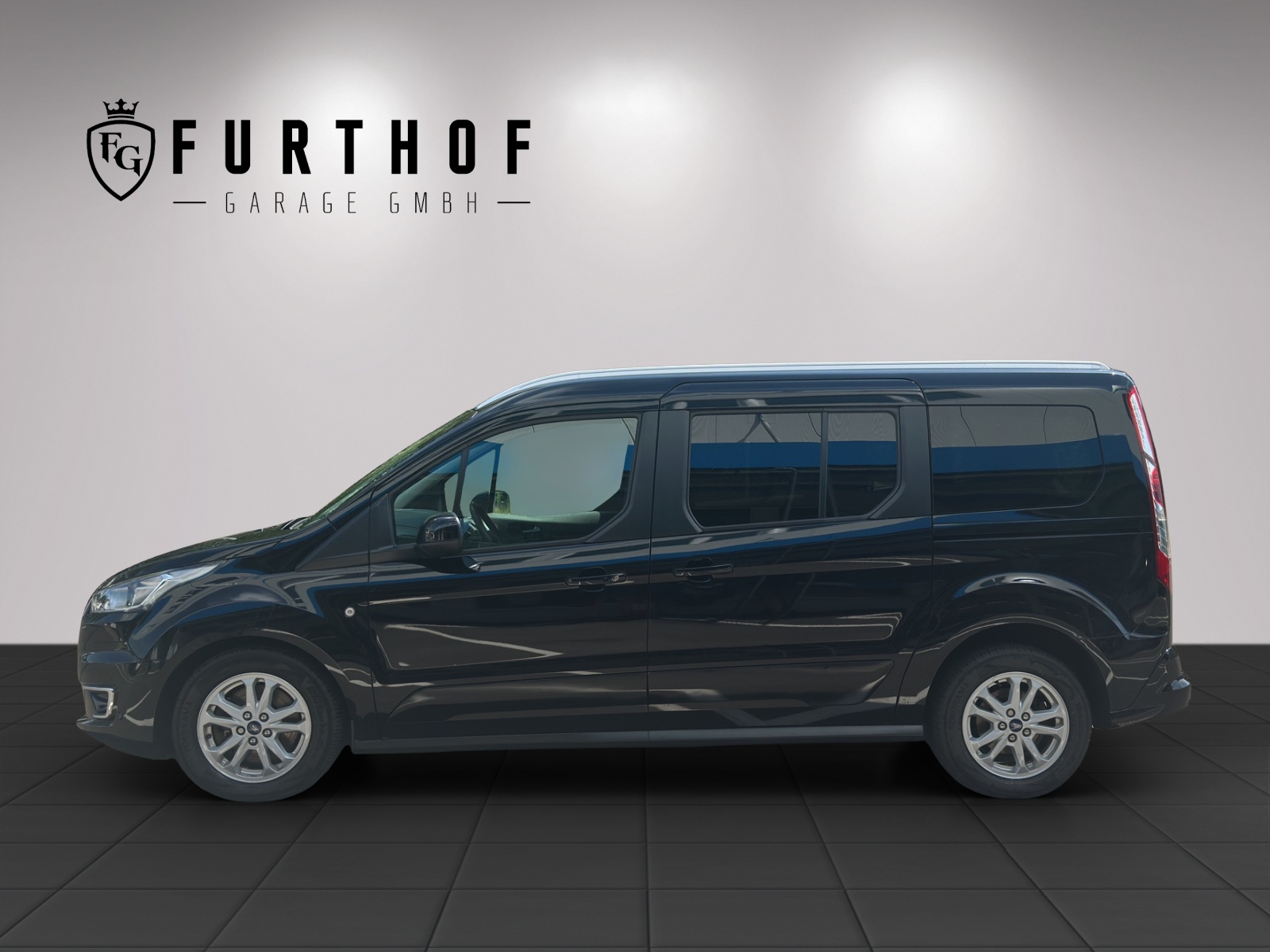 FORD Grand Tourneo Connect 1.5 EcoBlue Titanium Automat-showroom-element-2